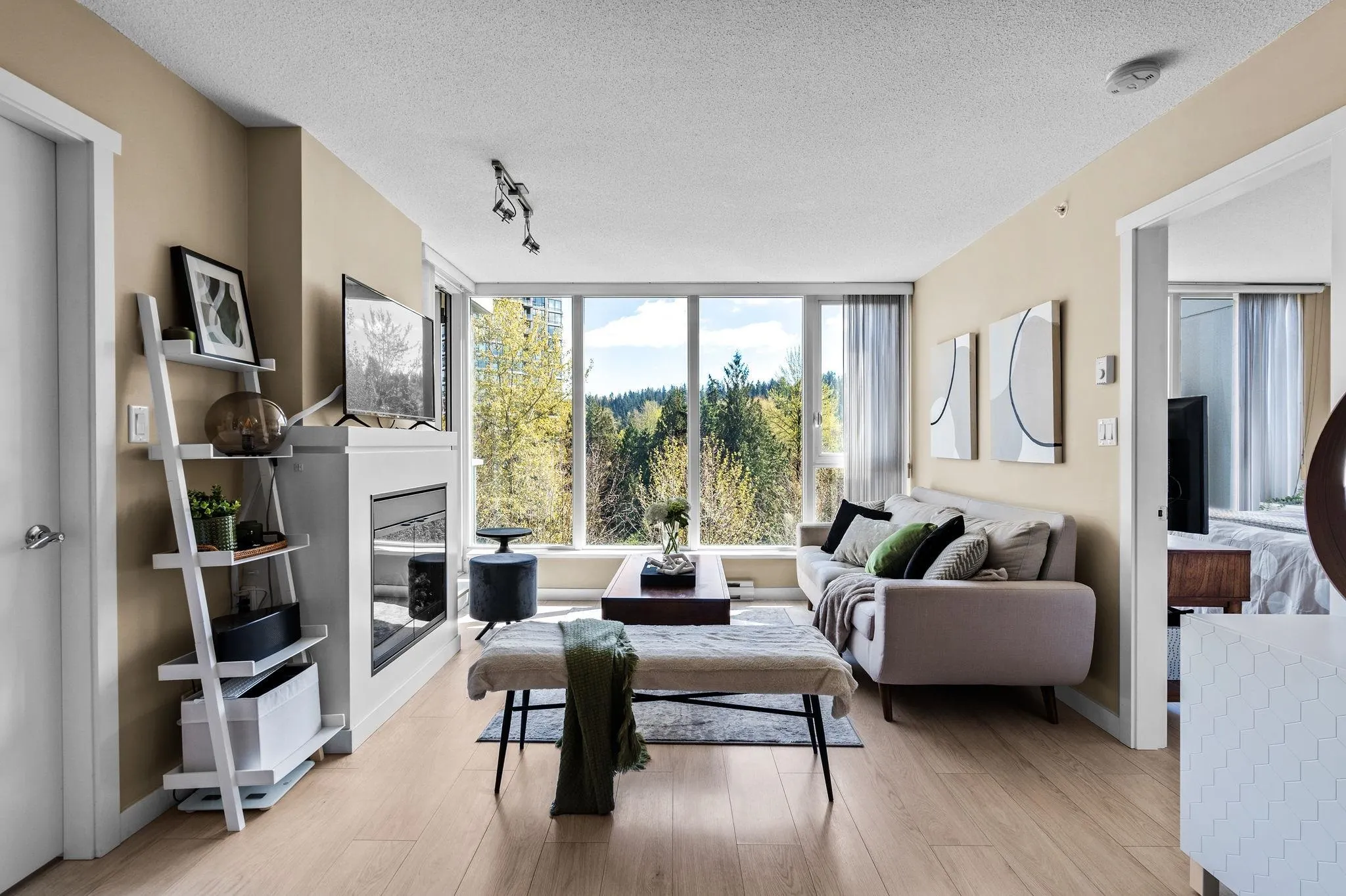 1009 660 Nootka Way