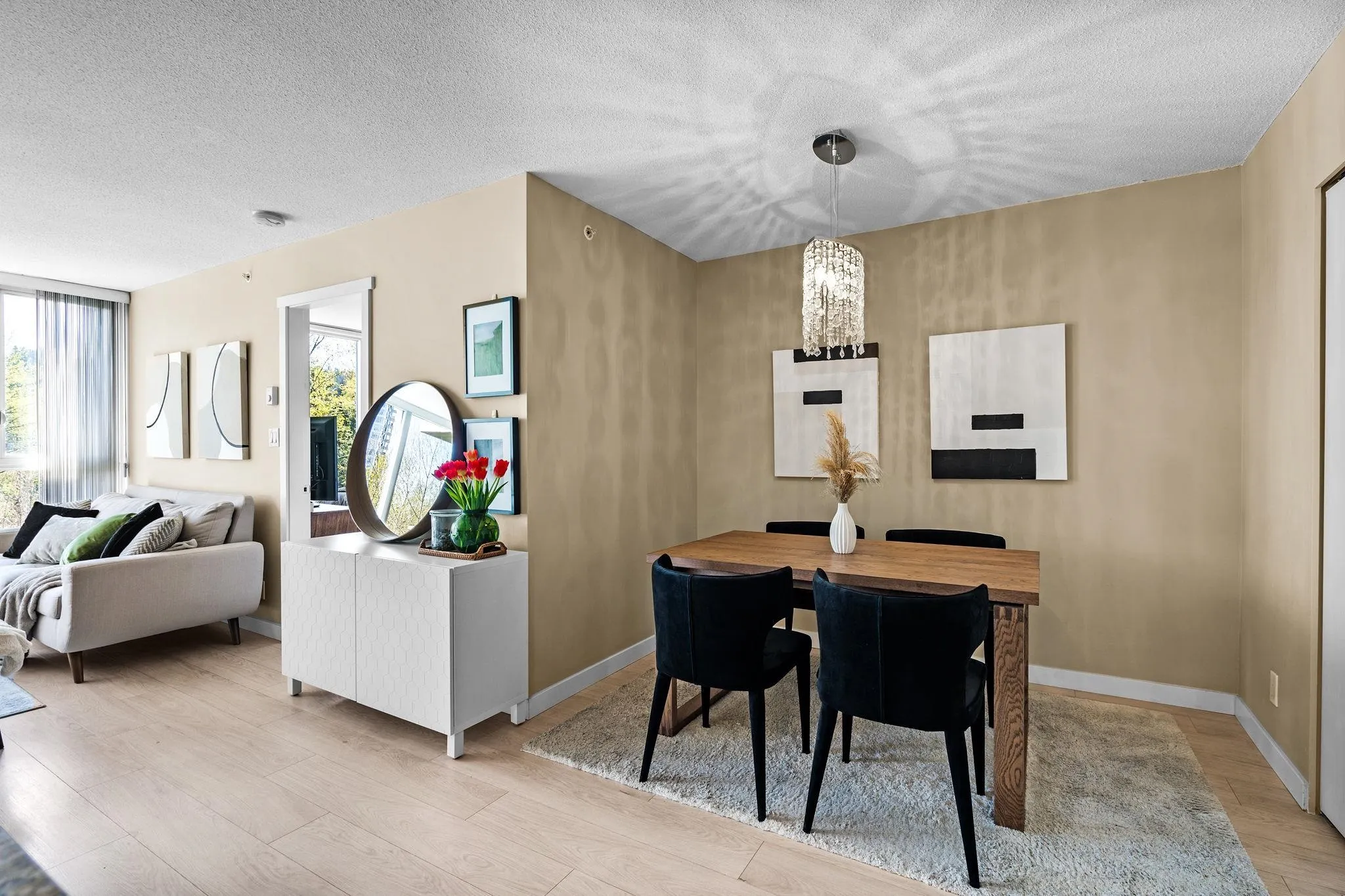 1009 660 Nootka Way
