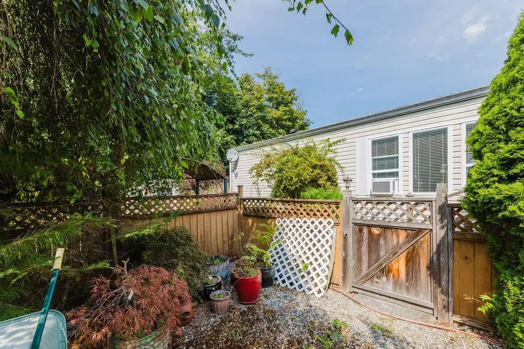 83 1413 Sunshine Coast Highway