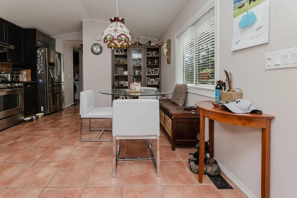 83 1413 Sunshine Coast Highway