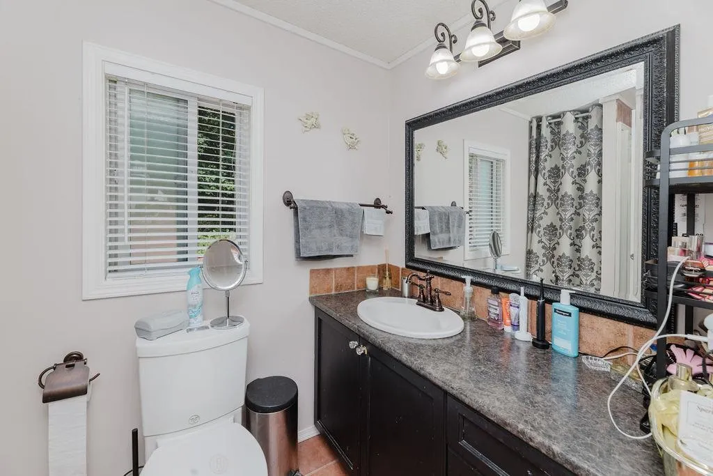 83 1413 Sunshine Coast Highway