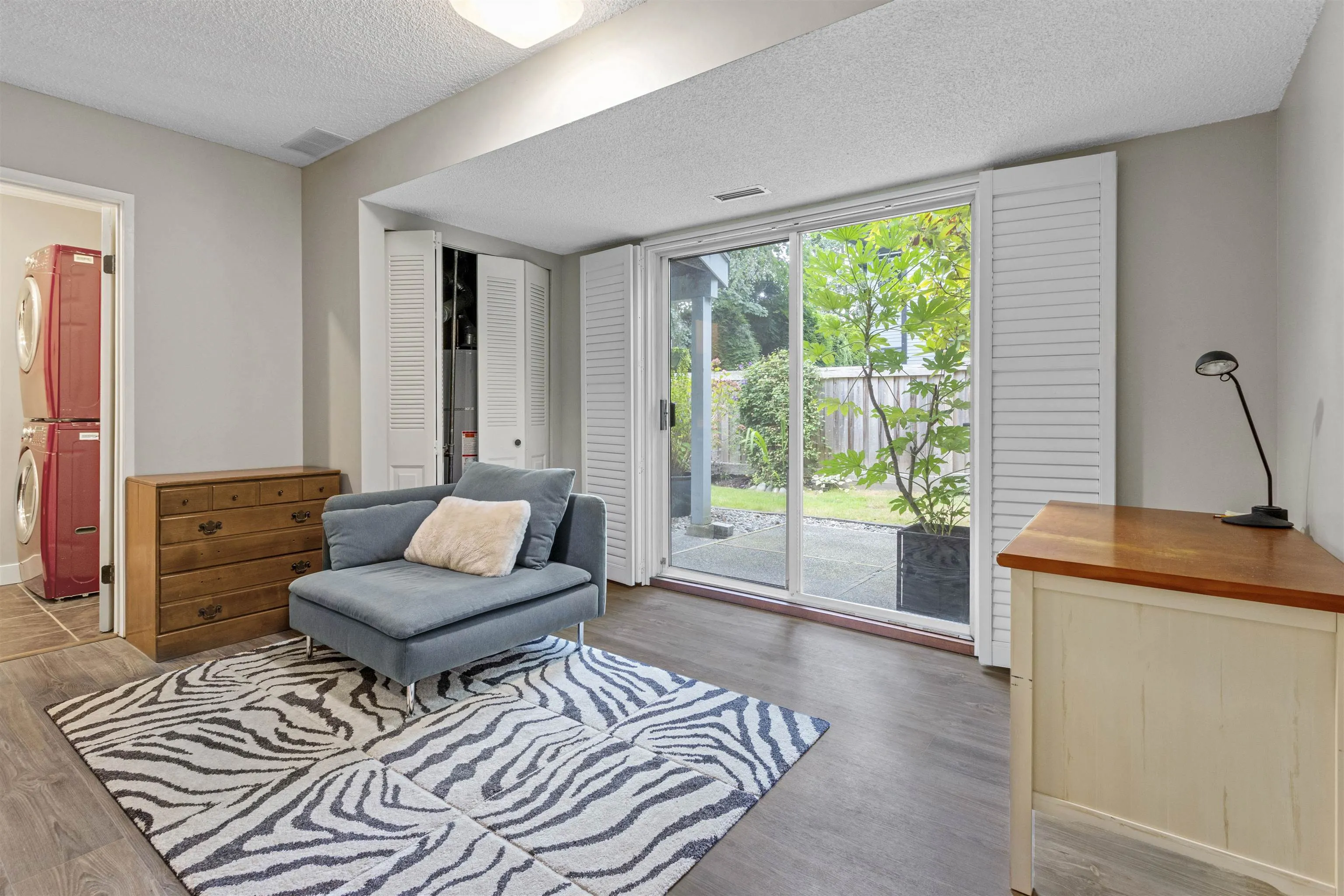 64 1195 Falcon Drive