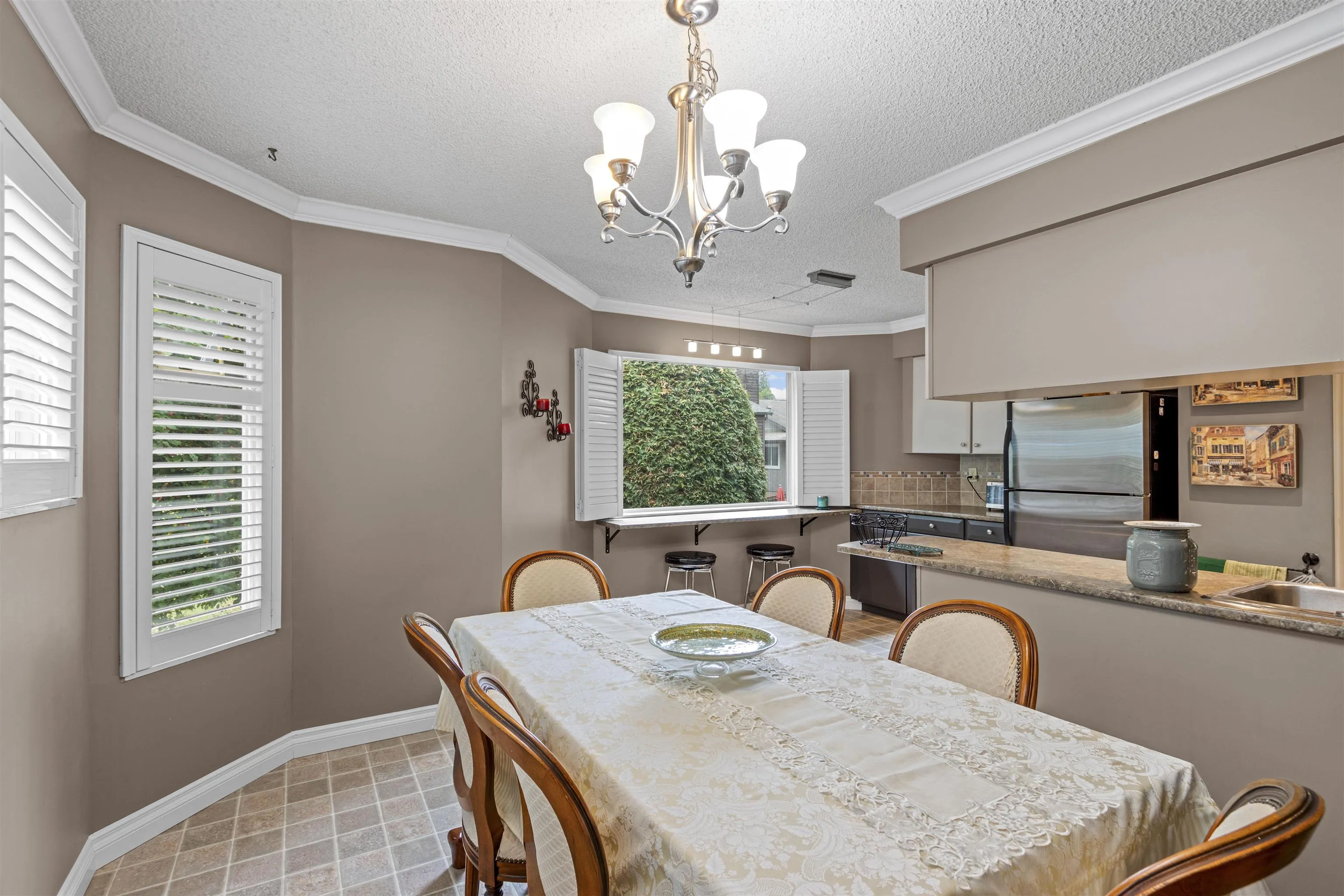 64 1195 Falcon Drive