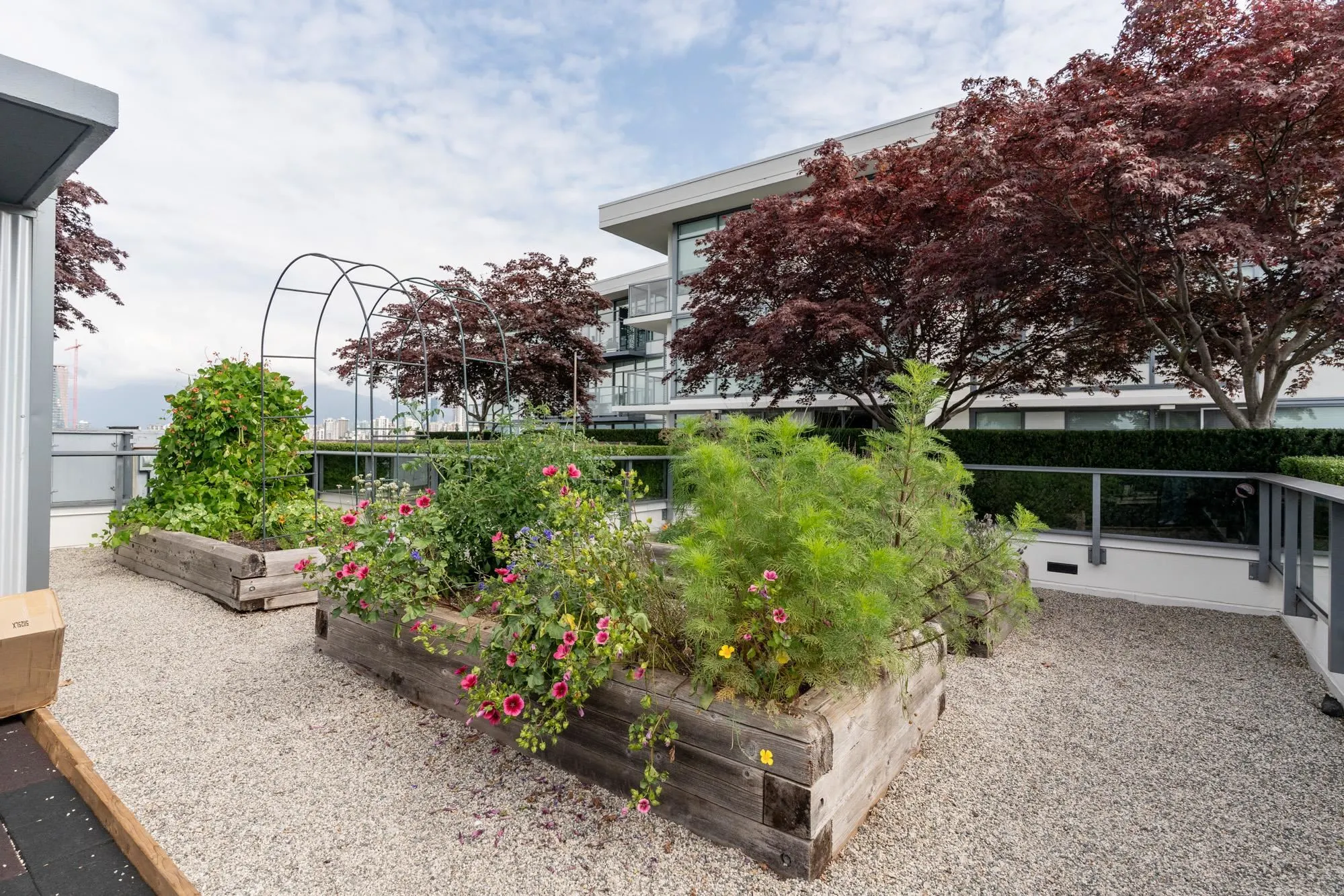 202 1777 W 7th Avenue