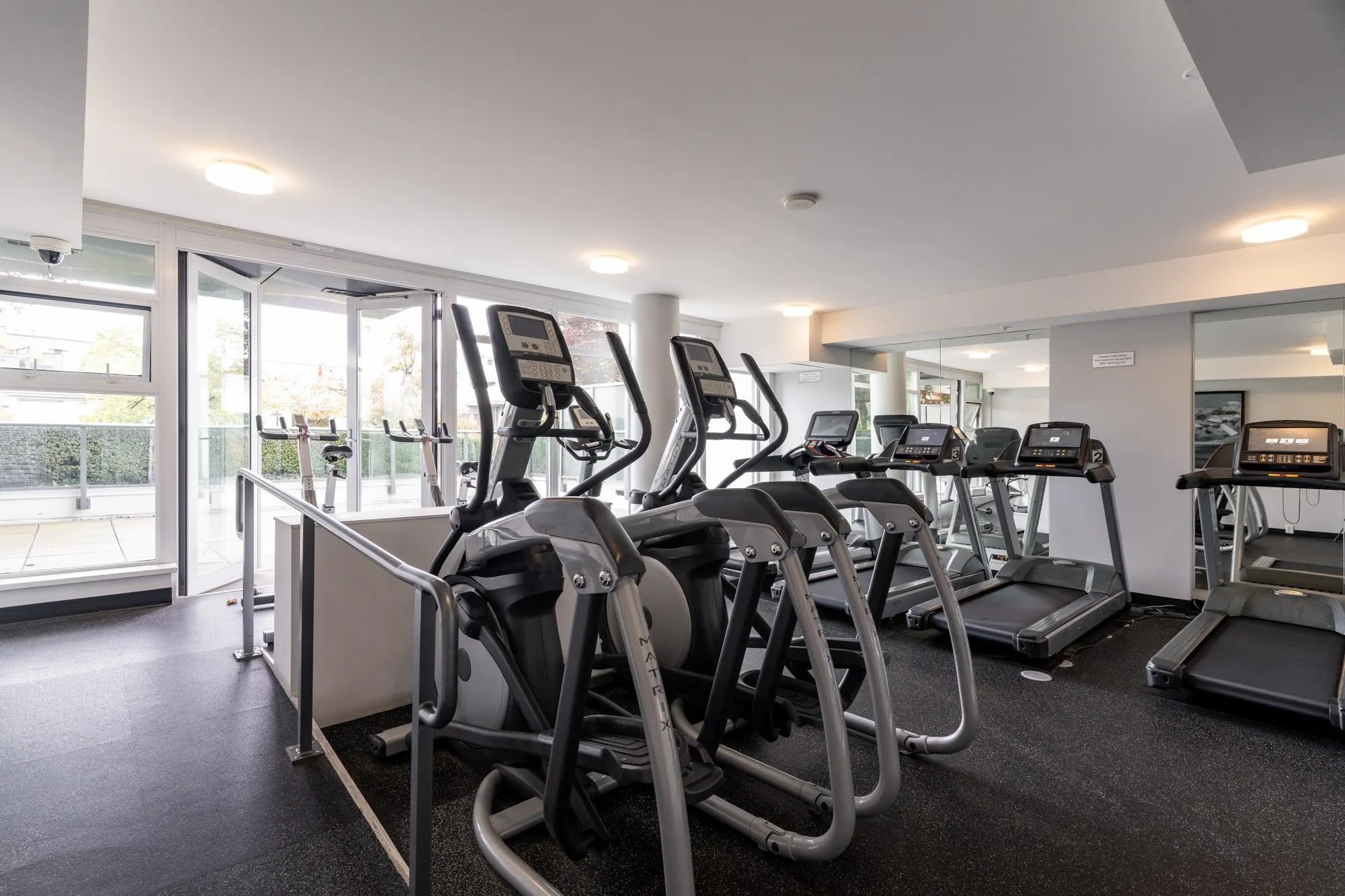 202 1777 W 7th Avenue