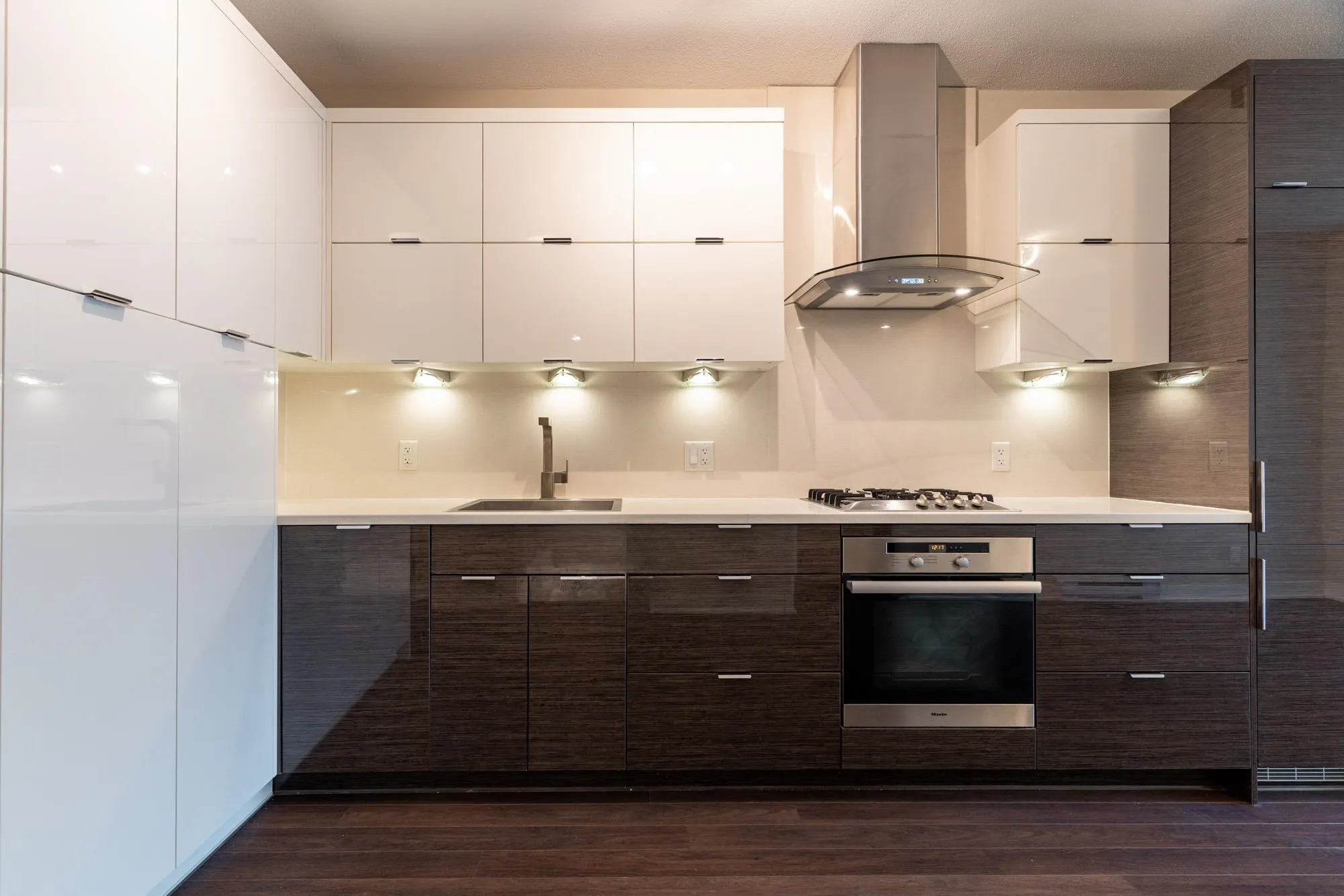 202 1777 W 7th Avenue