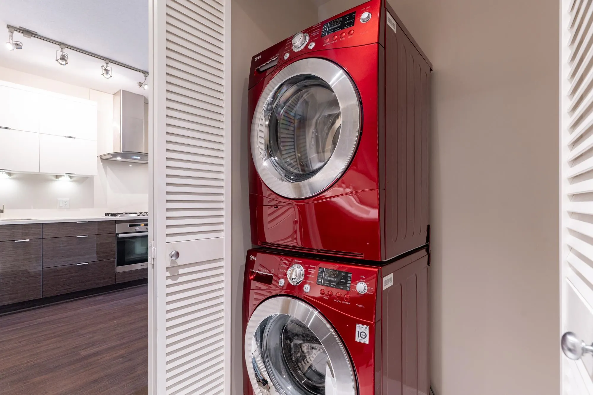 202 1777 W 7th Avenue