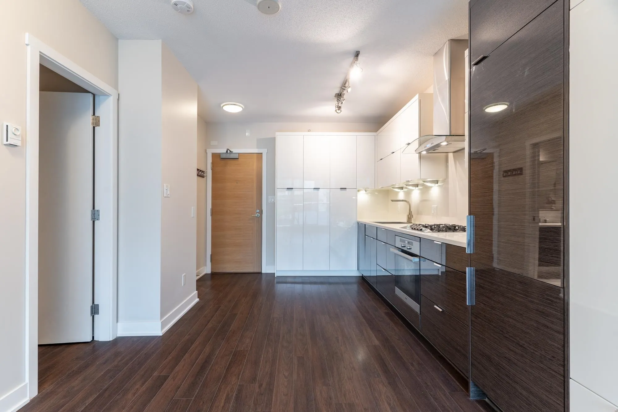 202 1777 W 7th Avenue