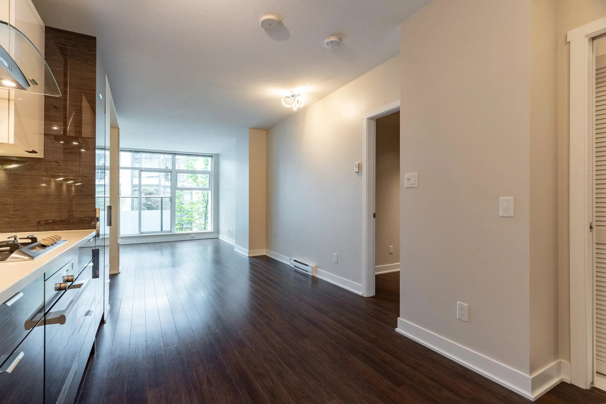 202 1777 W 7th Avenue