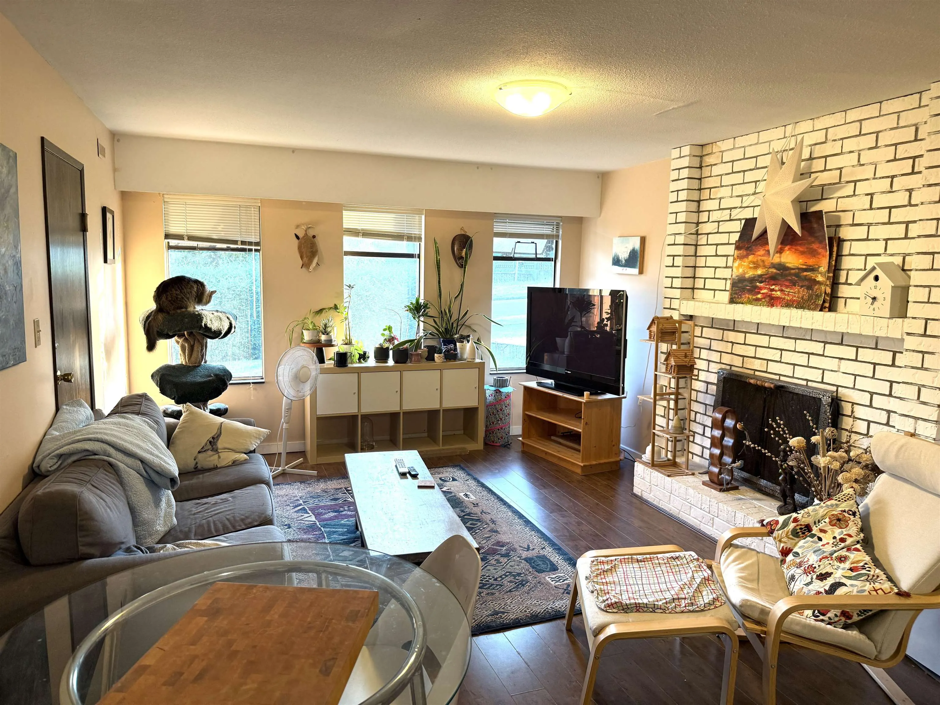 33XX Queens Avenue
