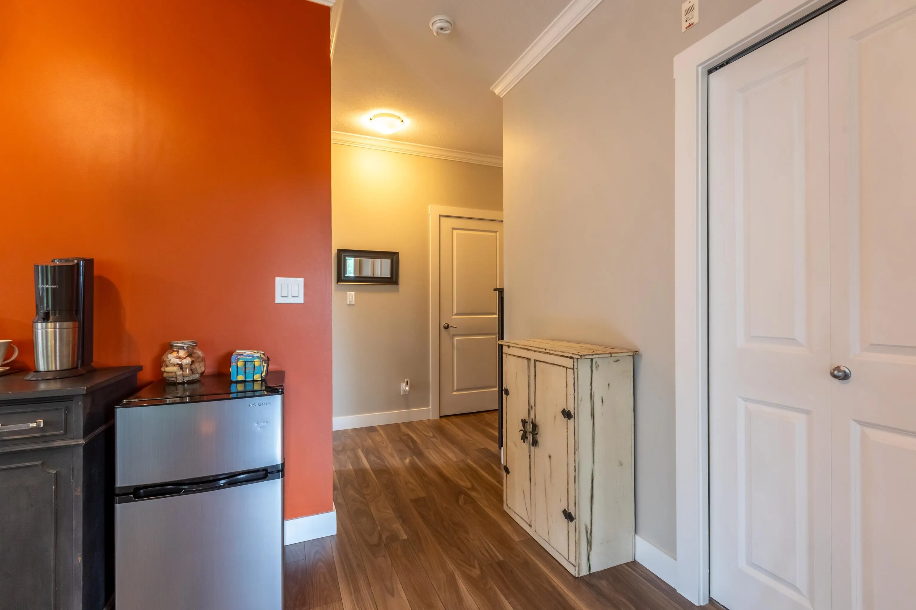410 2038 Sandalwood Crescent
