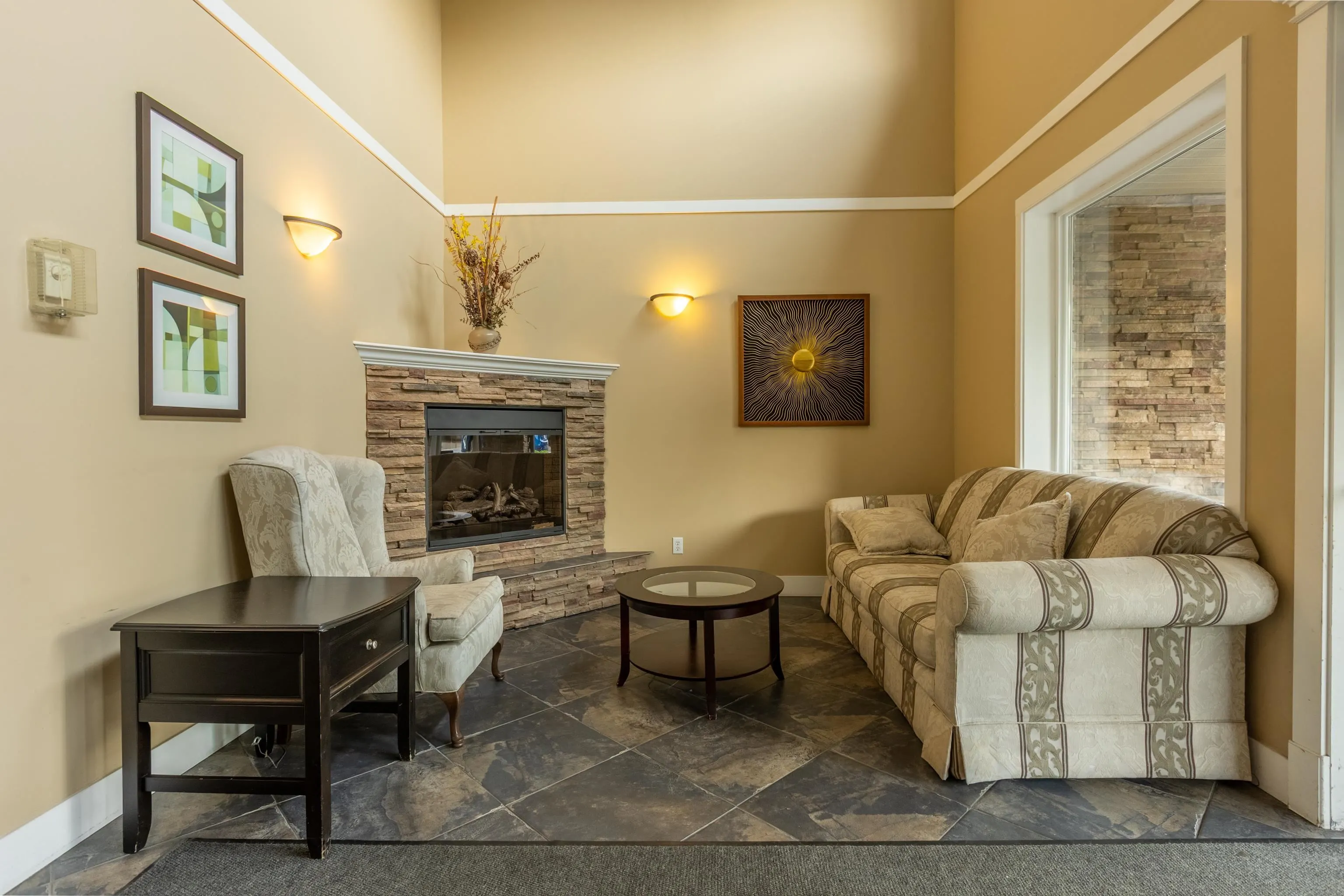 410 2038 Sandalwood Crescent