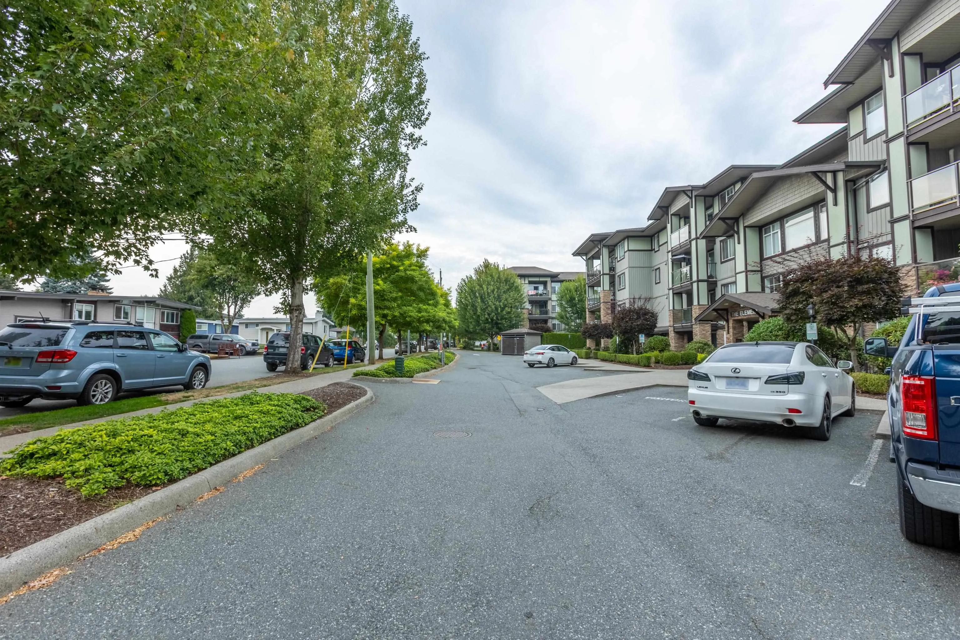 410 2038 Sandalwood Crescent