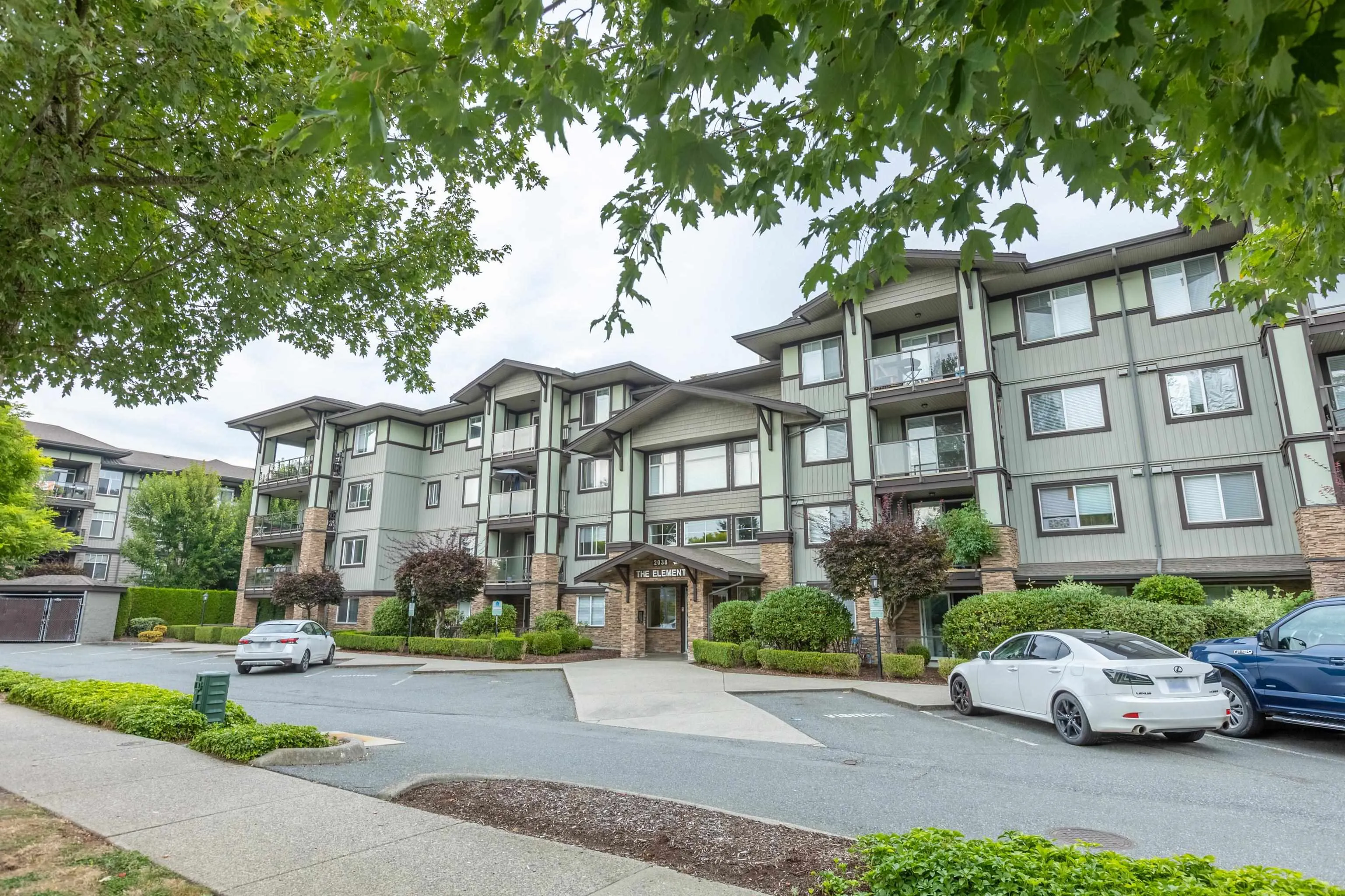 410 2038 Sandalwood Crescent