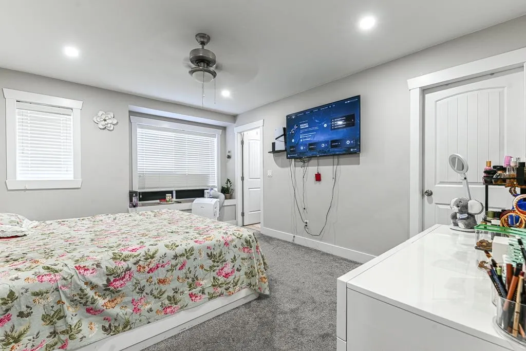 27784 Porter Drive