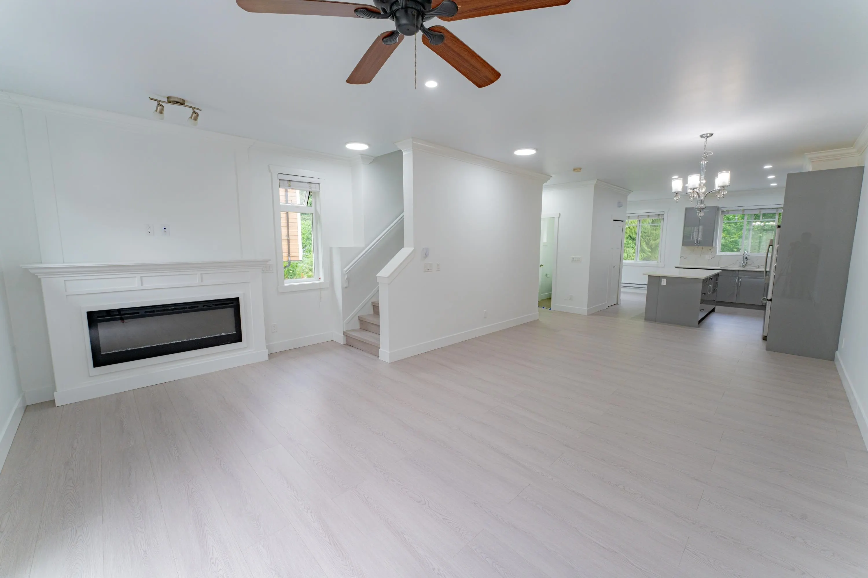 13 14285 64 Avenue