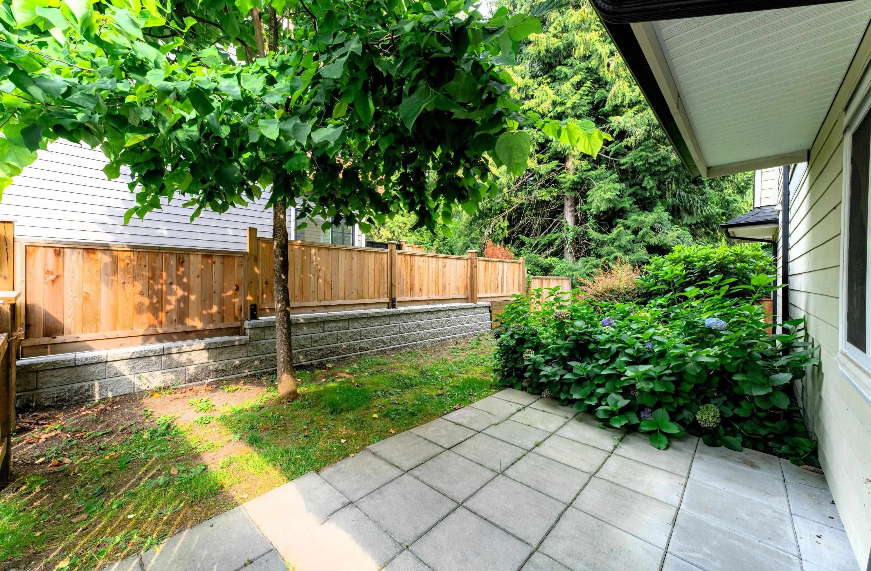 13 14285 64 Avenue