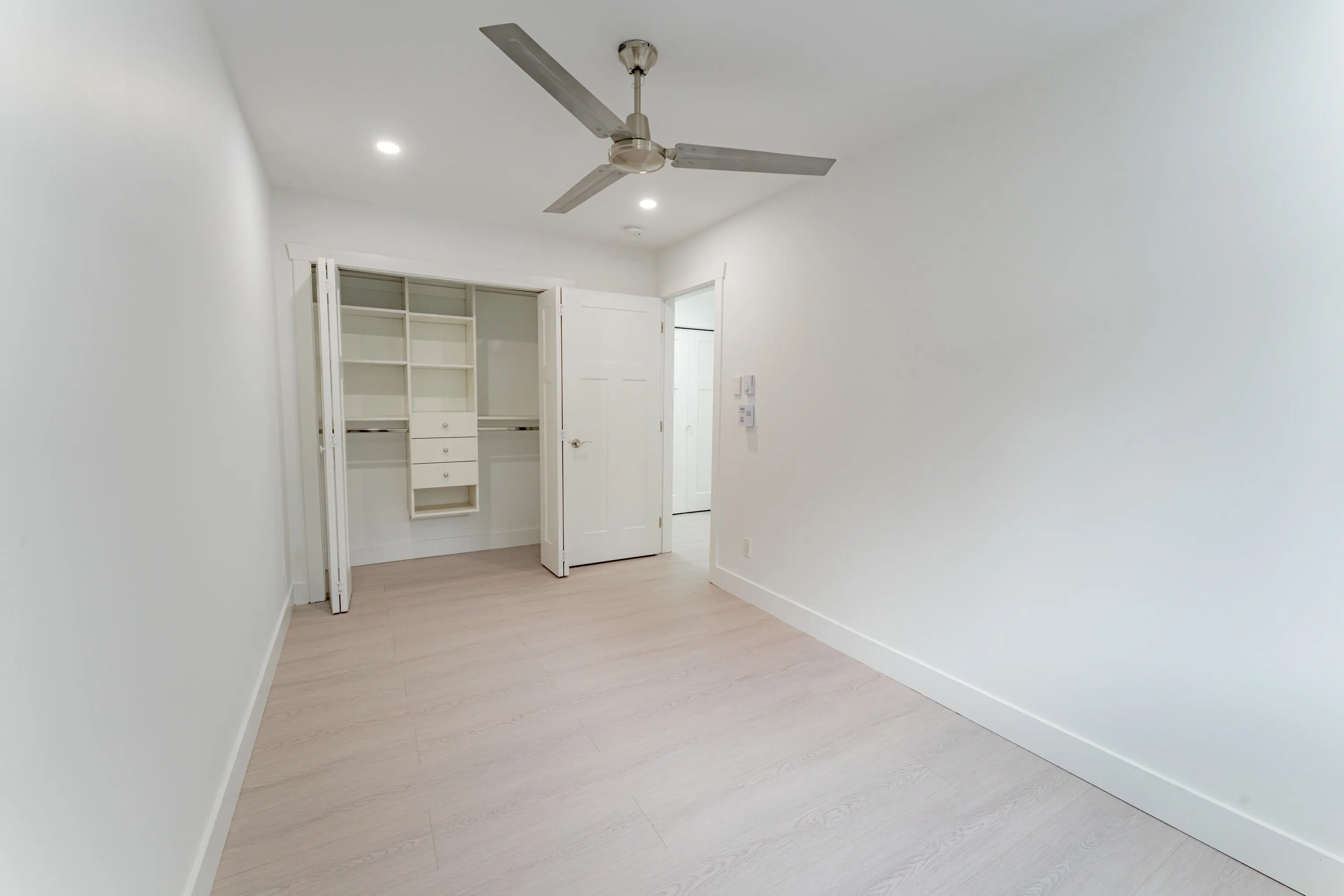 13 14285 64 Avenue