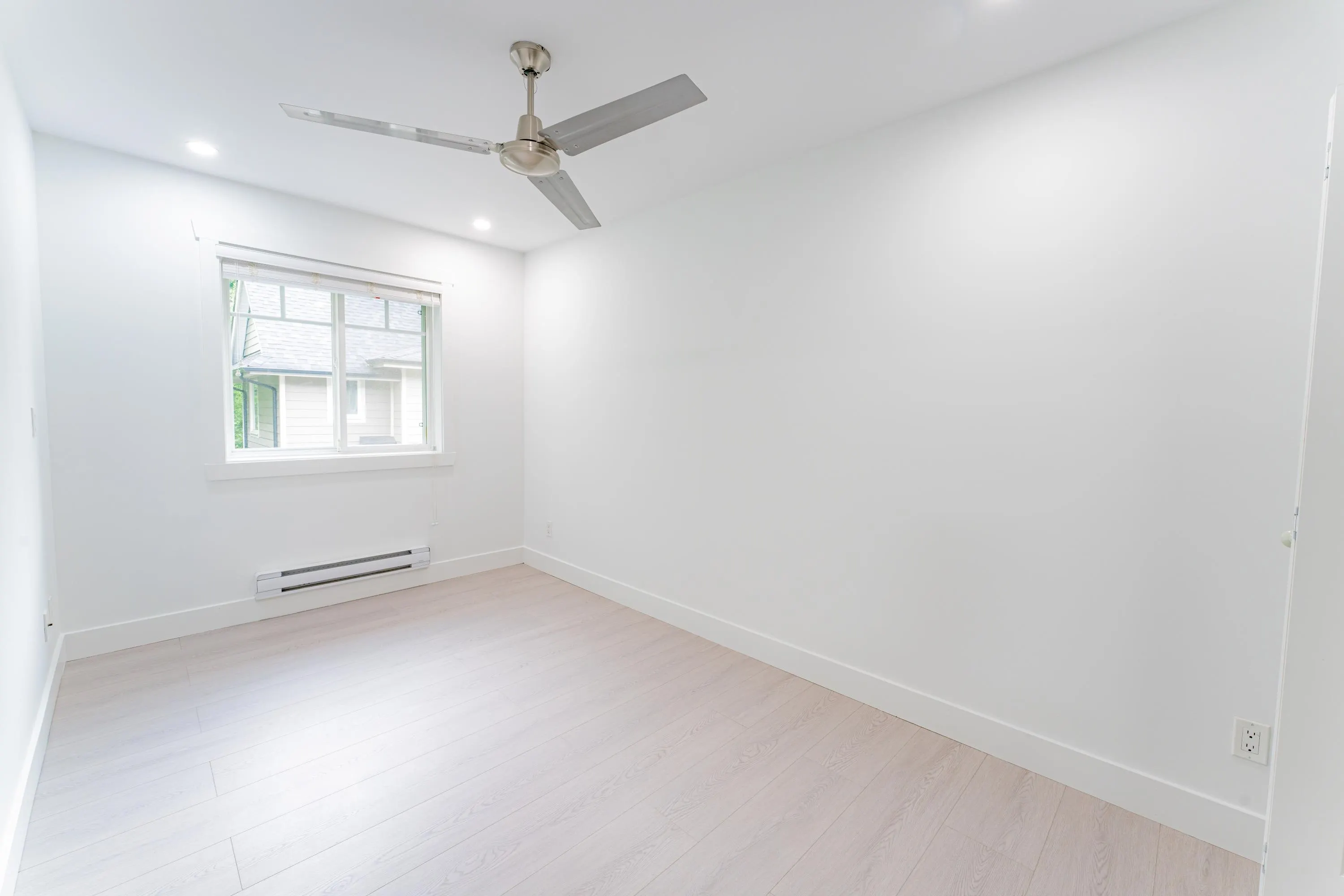 13 14285 64 Avenue