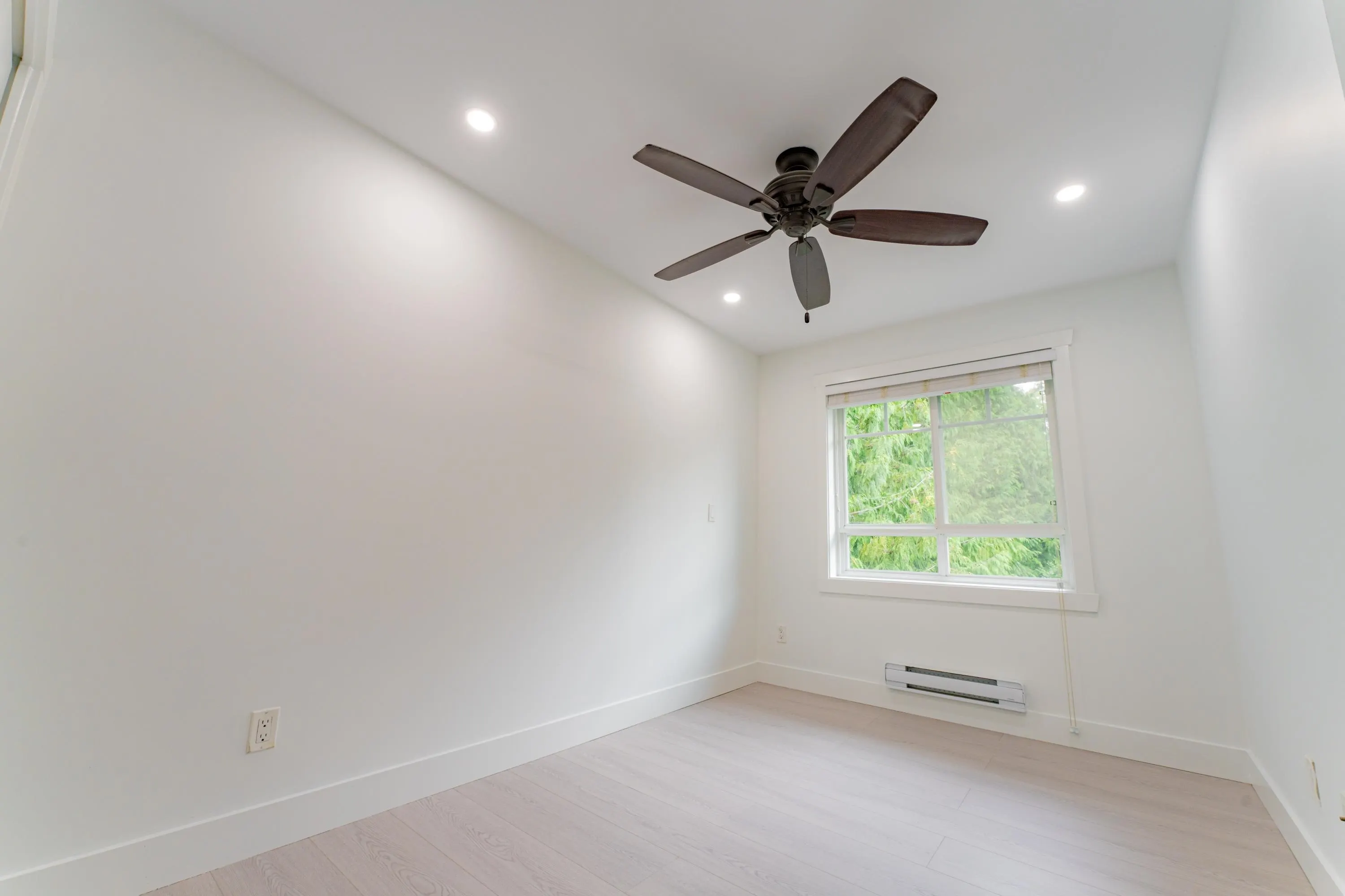 13 14285 64 Avenue