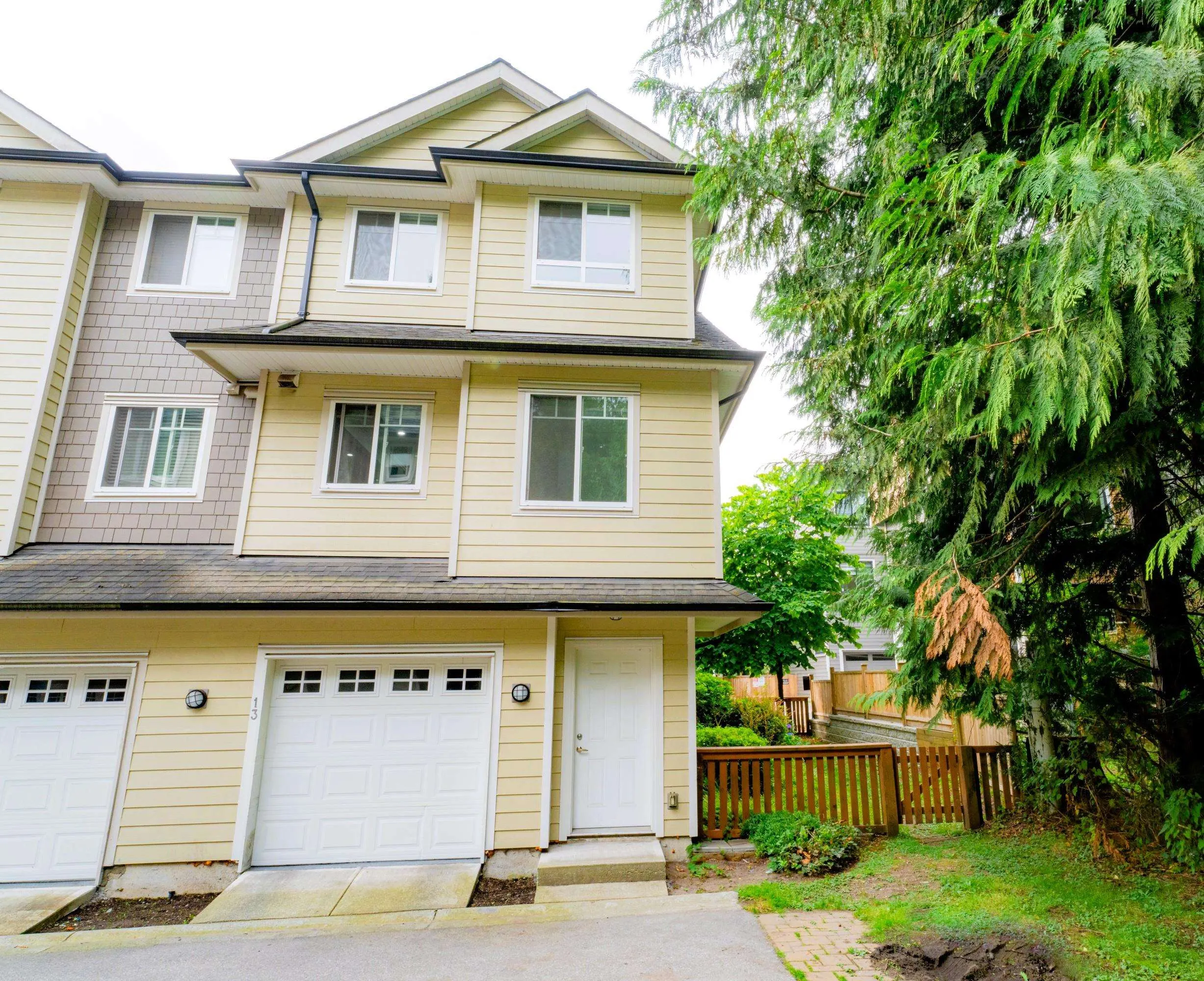 13 14285 64 Avenue