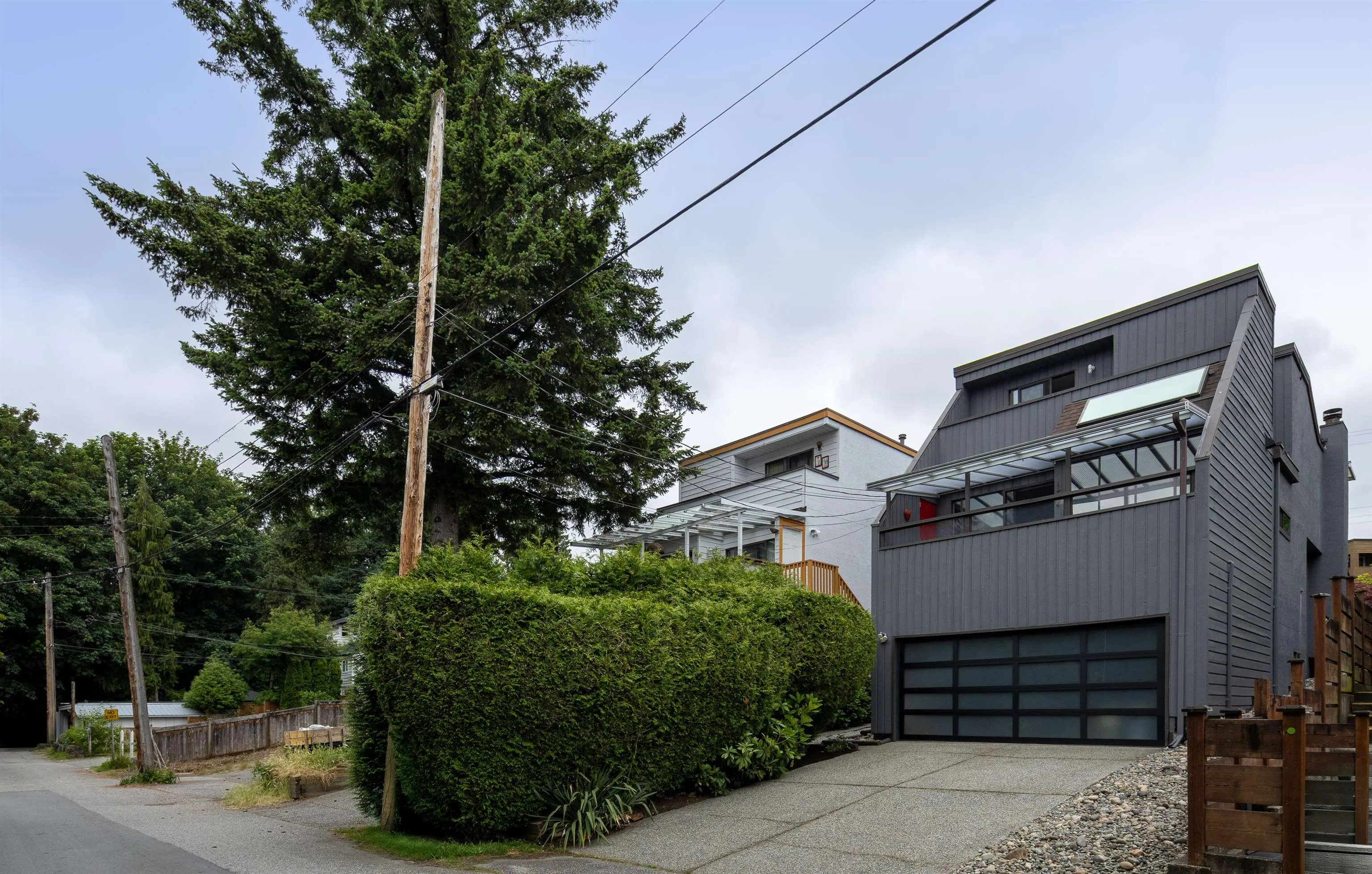 1915 Chesterfield Avenue