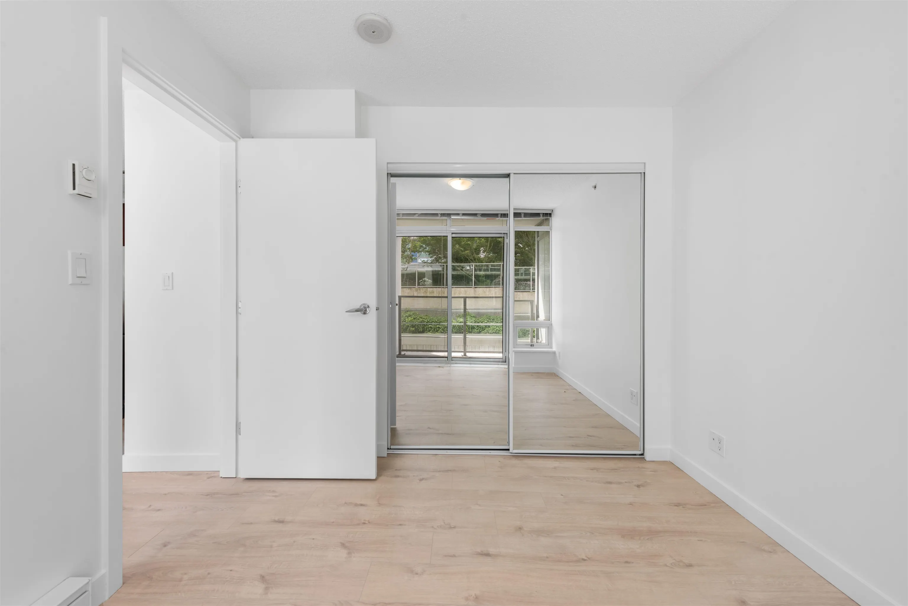 511 8280 Lansdowne Road