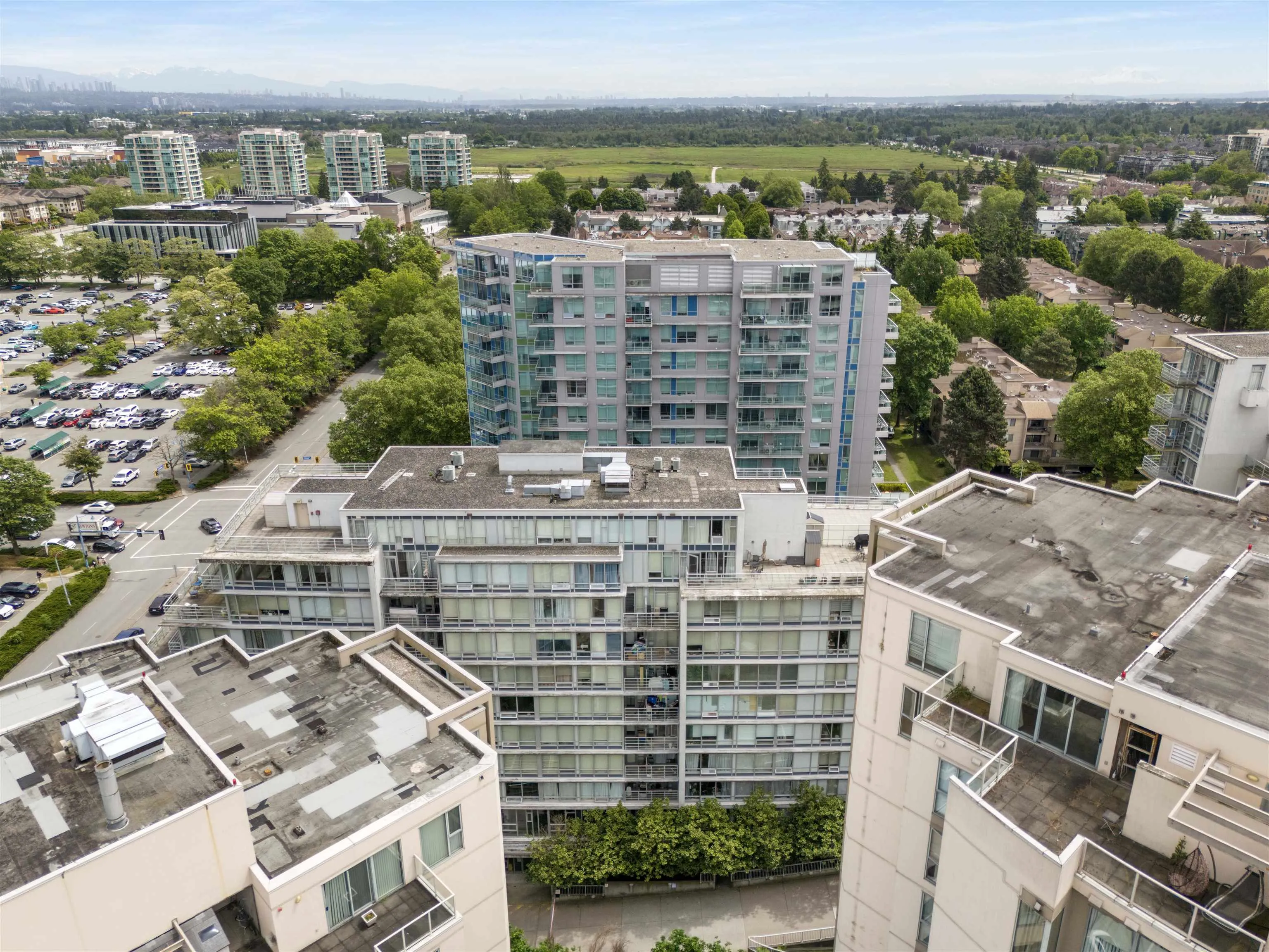 511 8280 Lansdowne Road