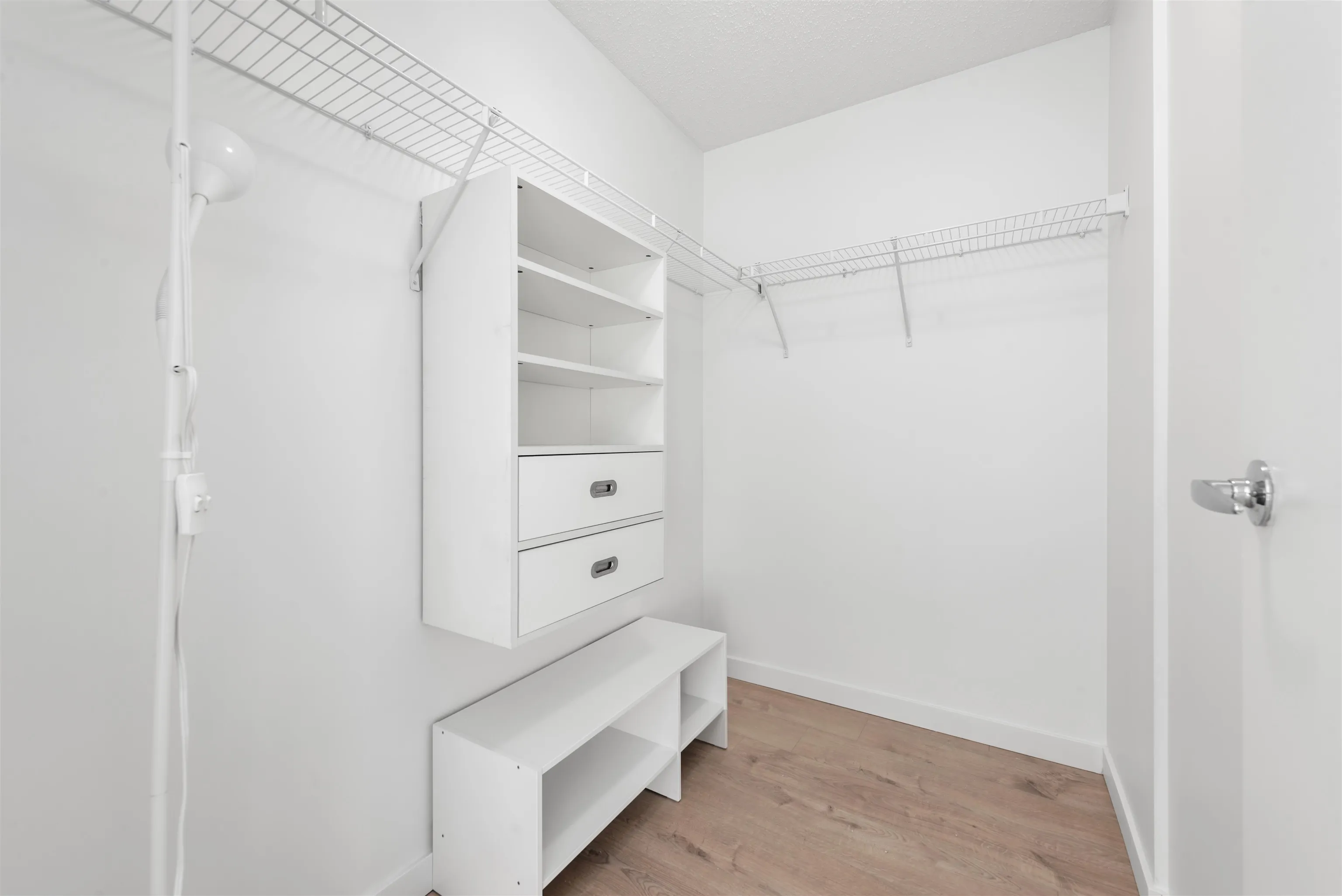 511 8280 Lansdowne Road