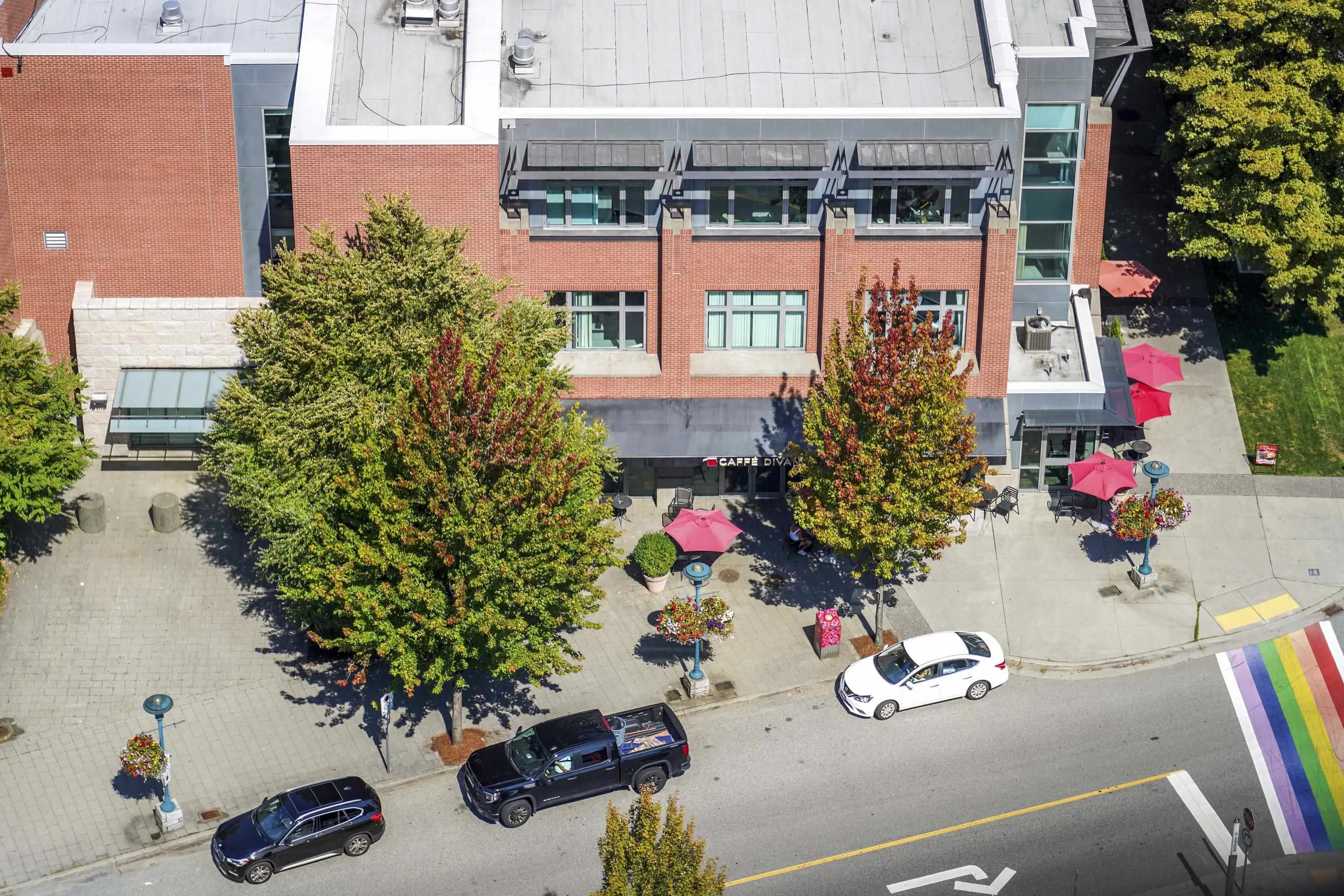 2808 3007 Glen Drive