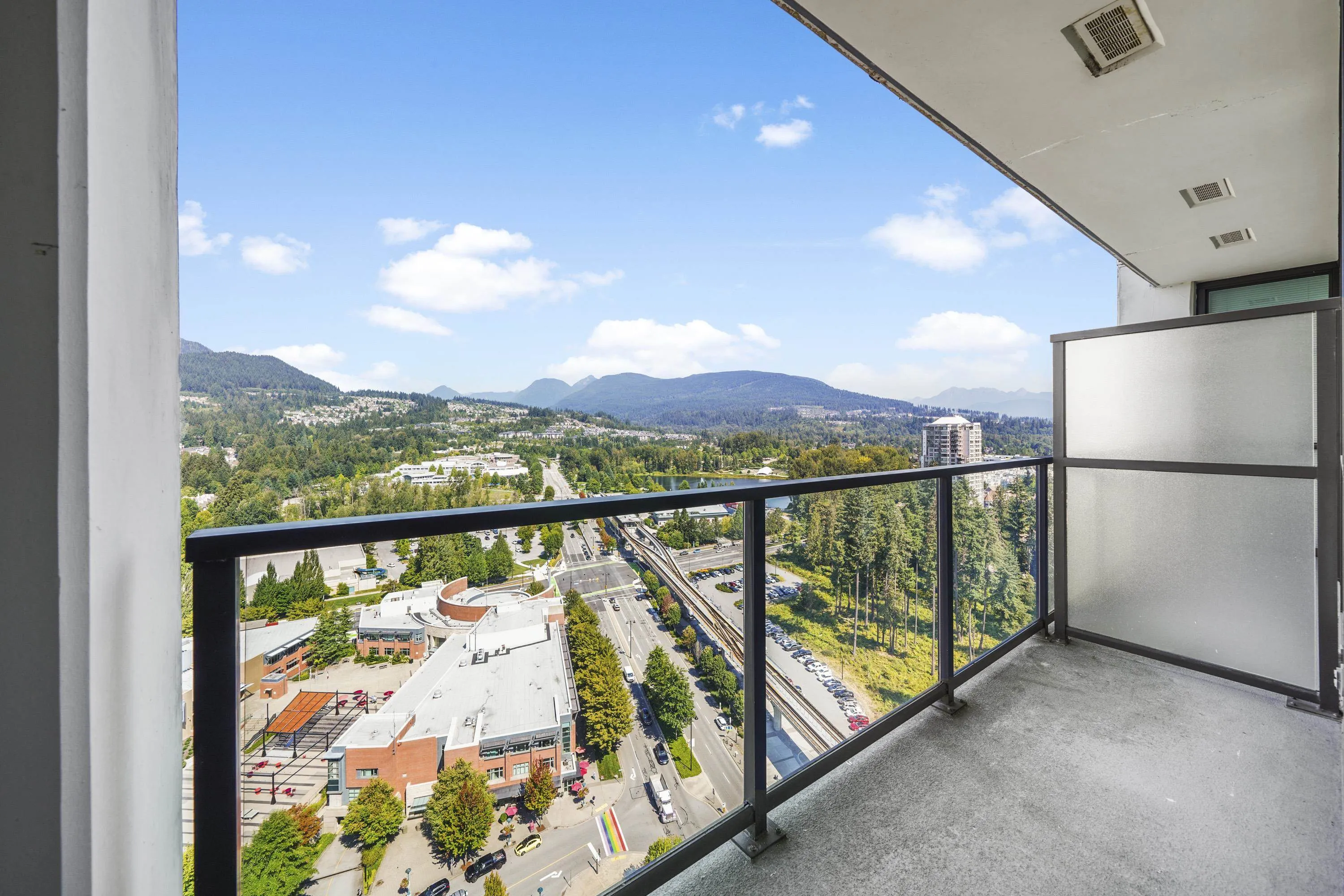 2808 3007 Glen Drive