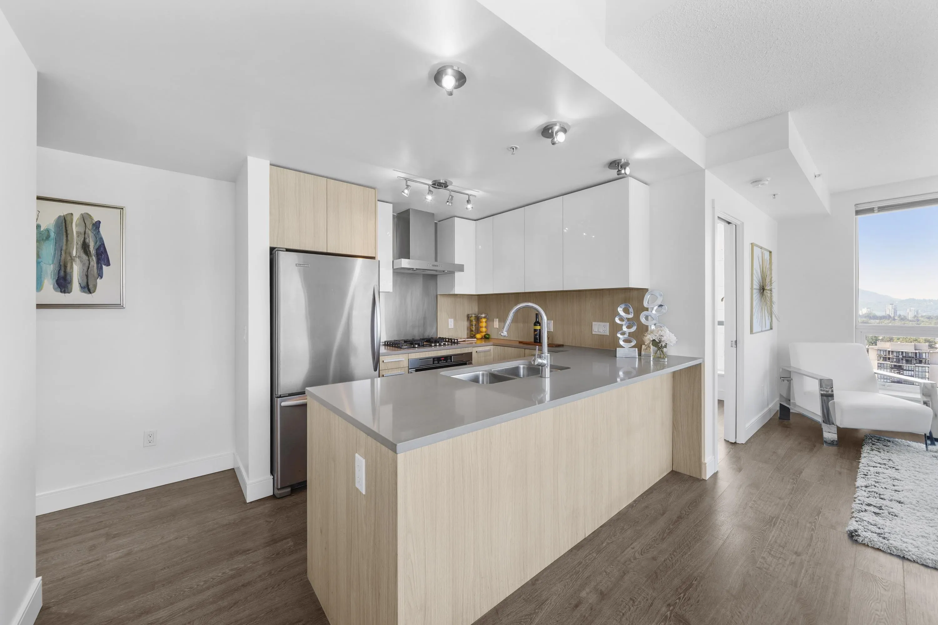 2808 3007 Glen Drive