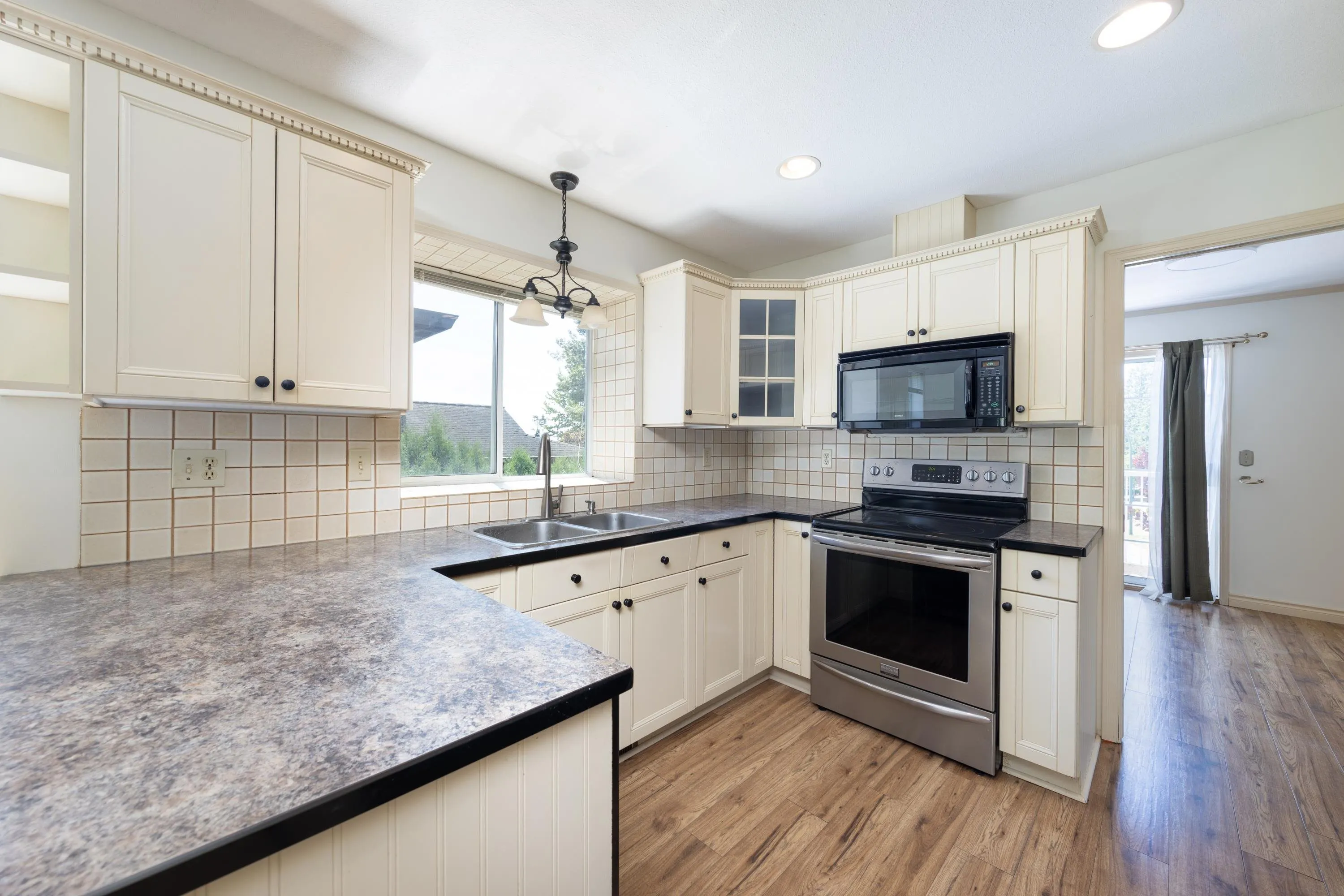 2138 Essex Drive