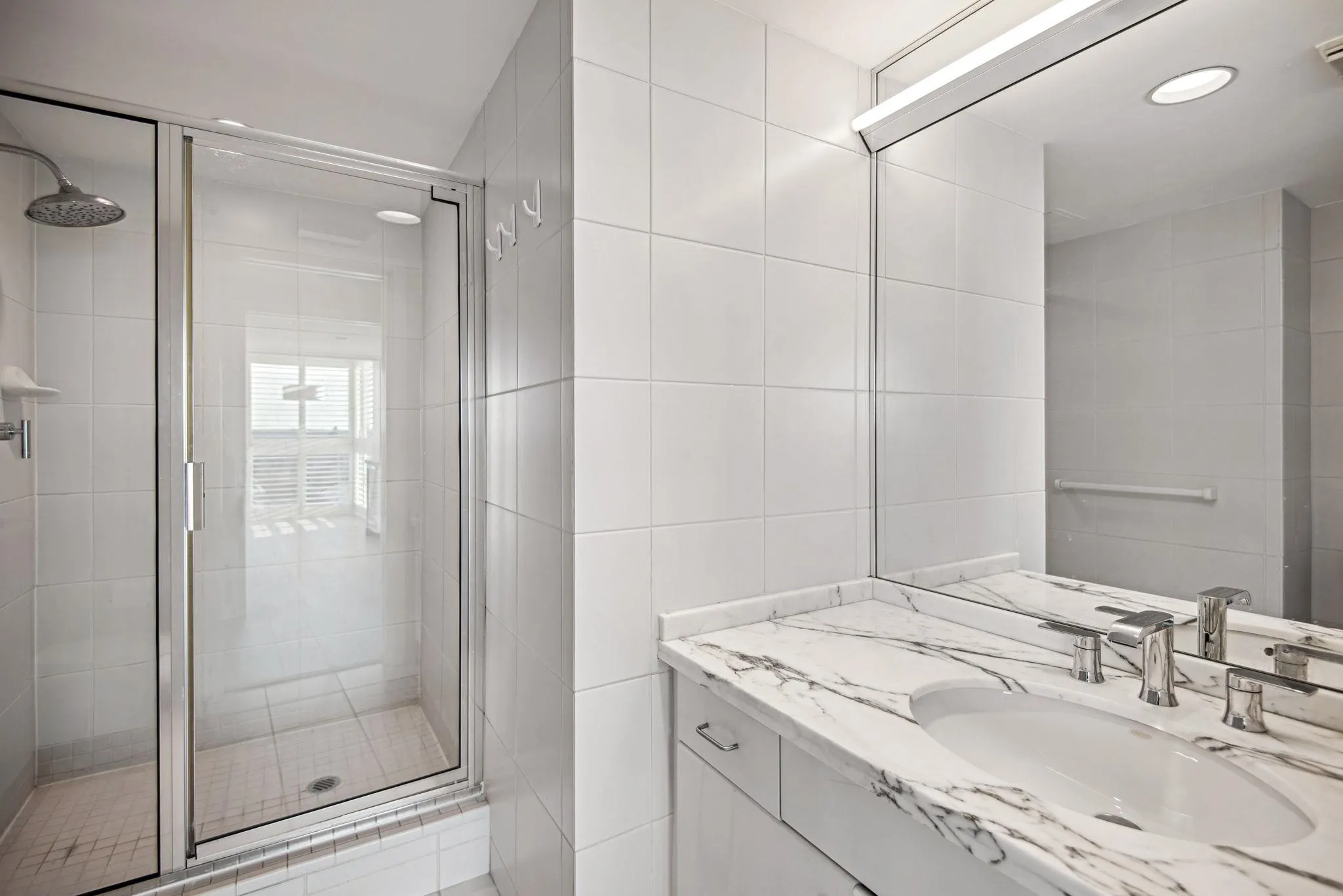 901 1550 W 15th Avenue