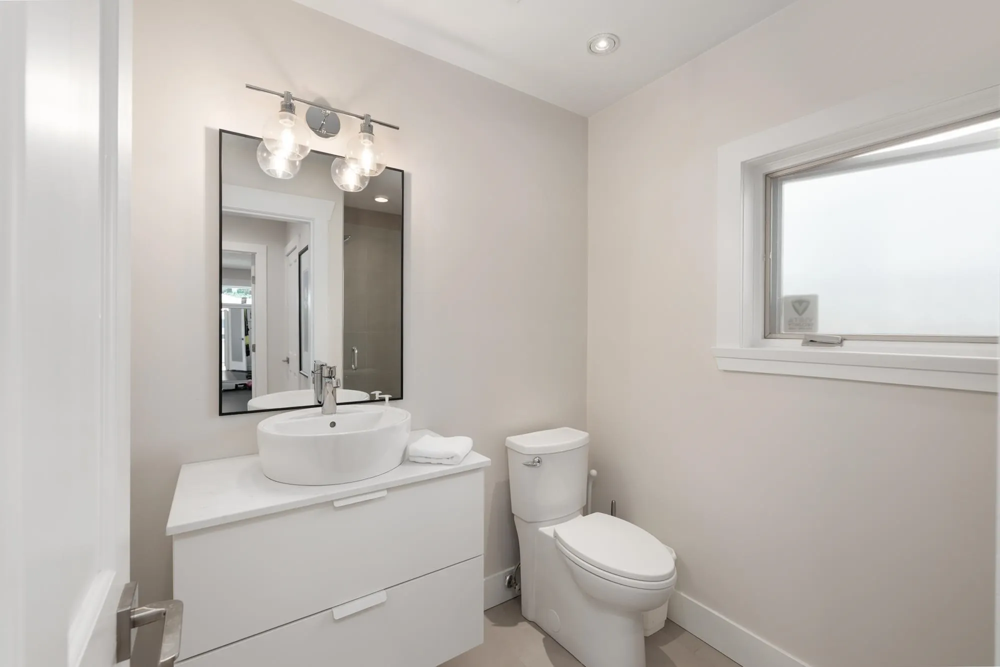 2678 Ailsa Crescent