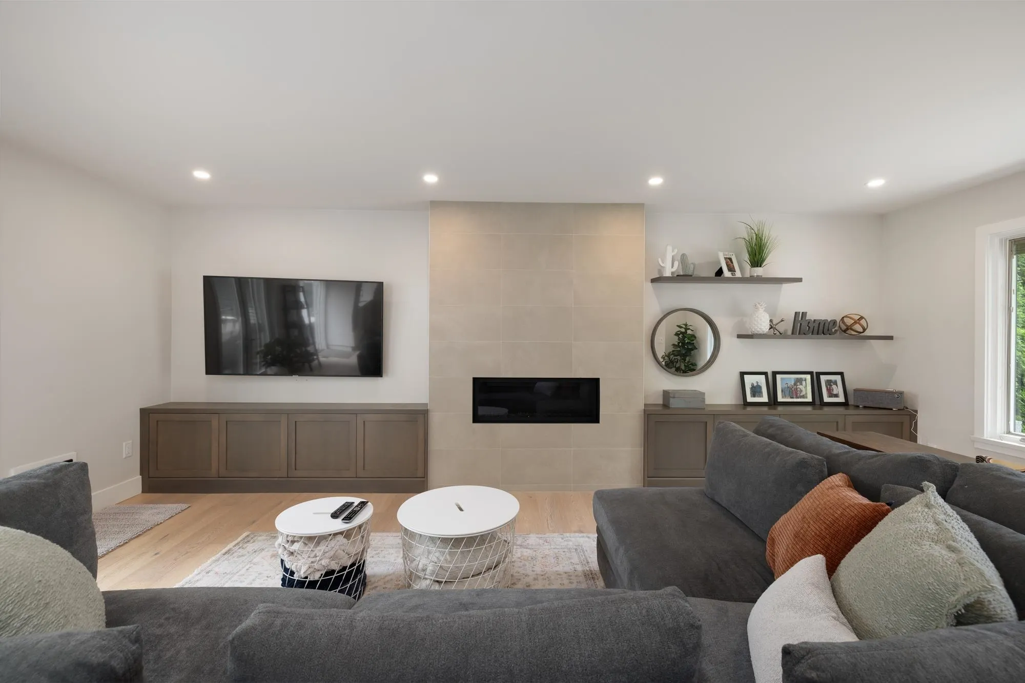 2678 Ailsa Crescent