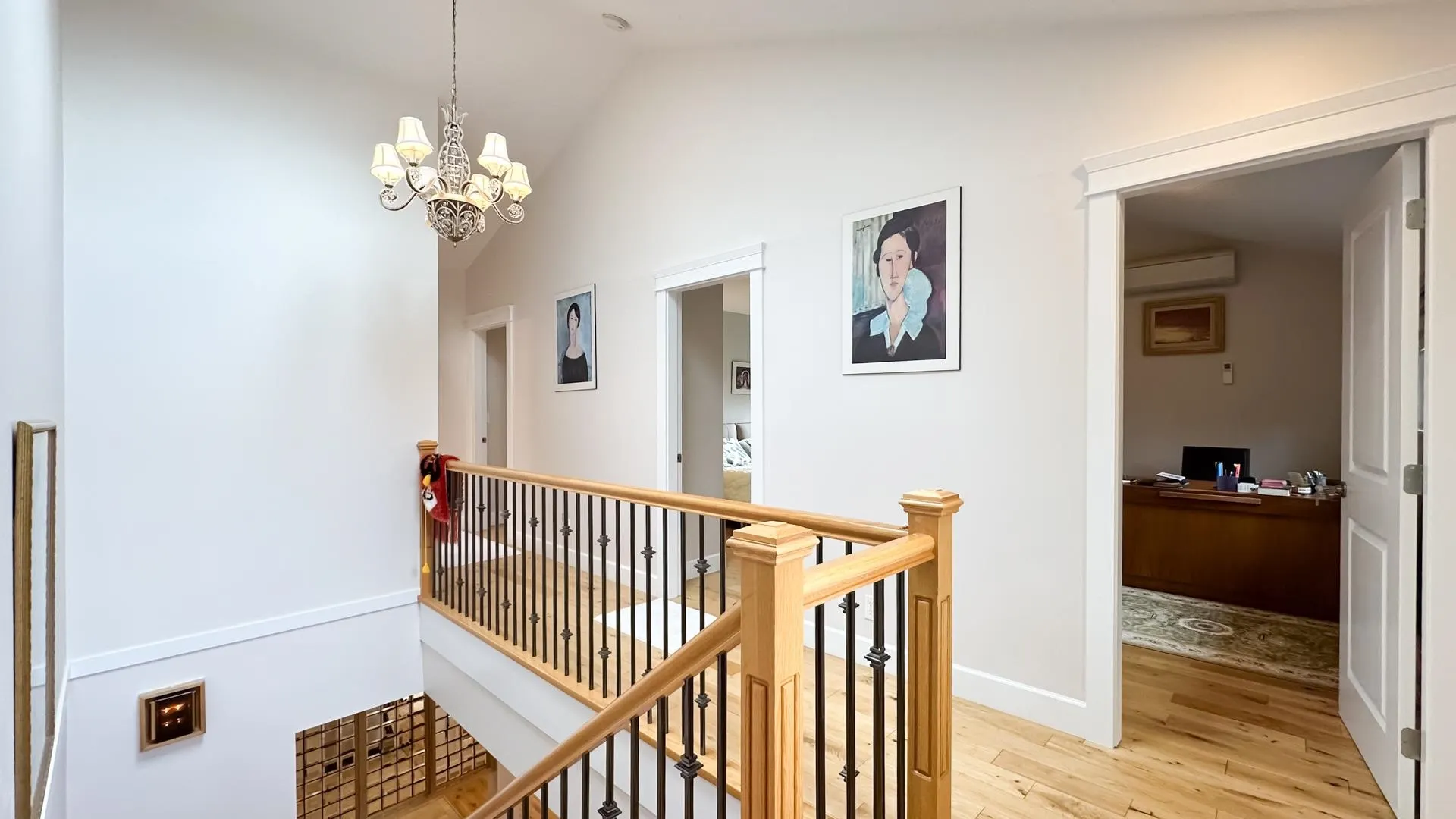 880 W 19th Street