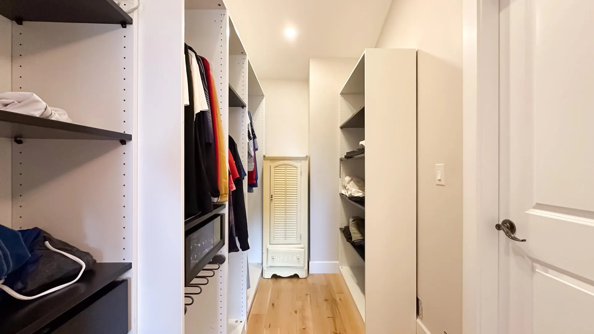 880 W 19th Street