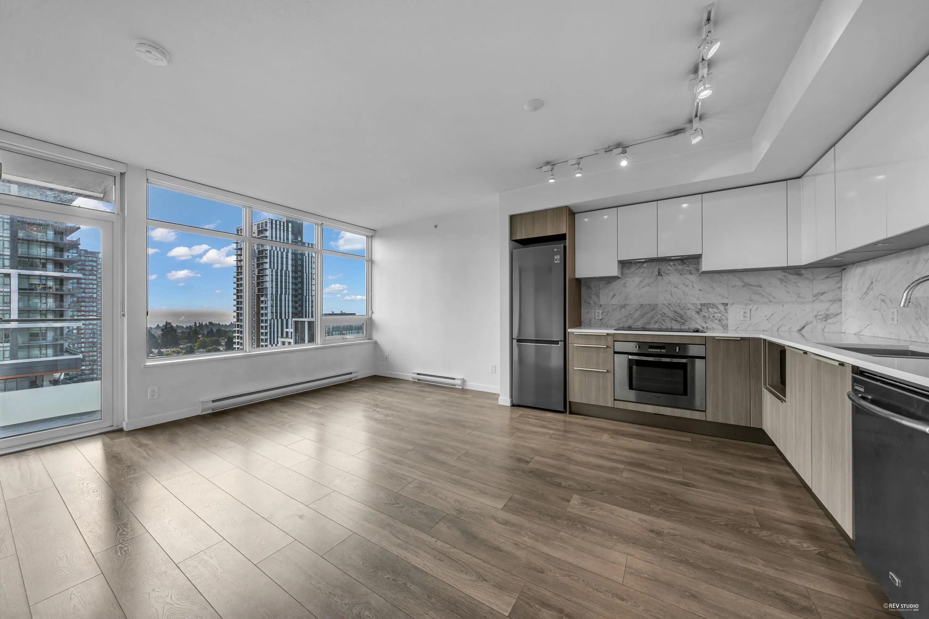 1803 6461 Telford Avenue