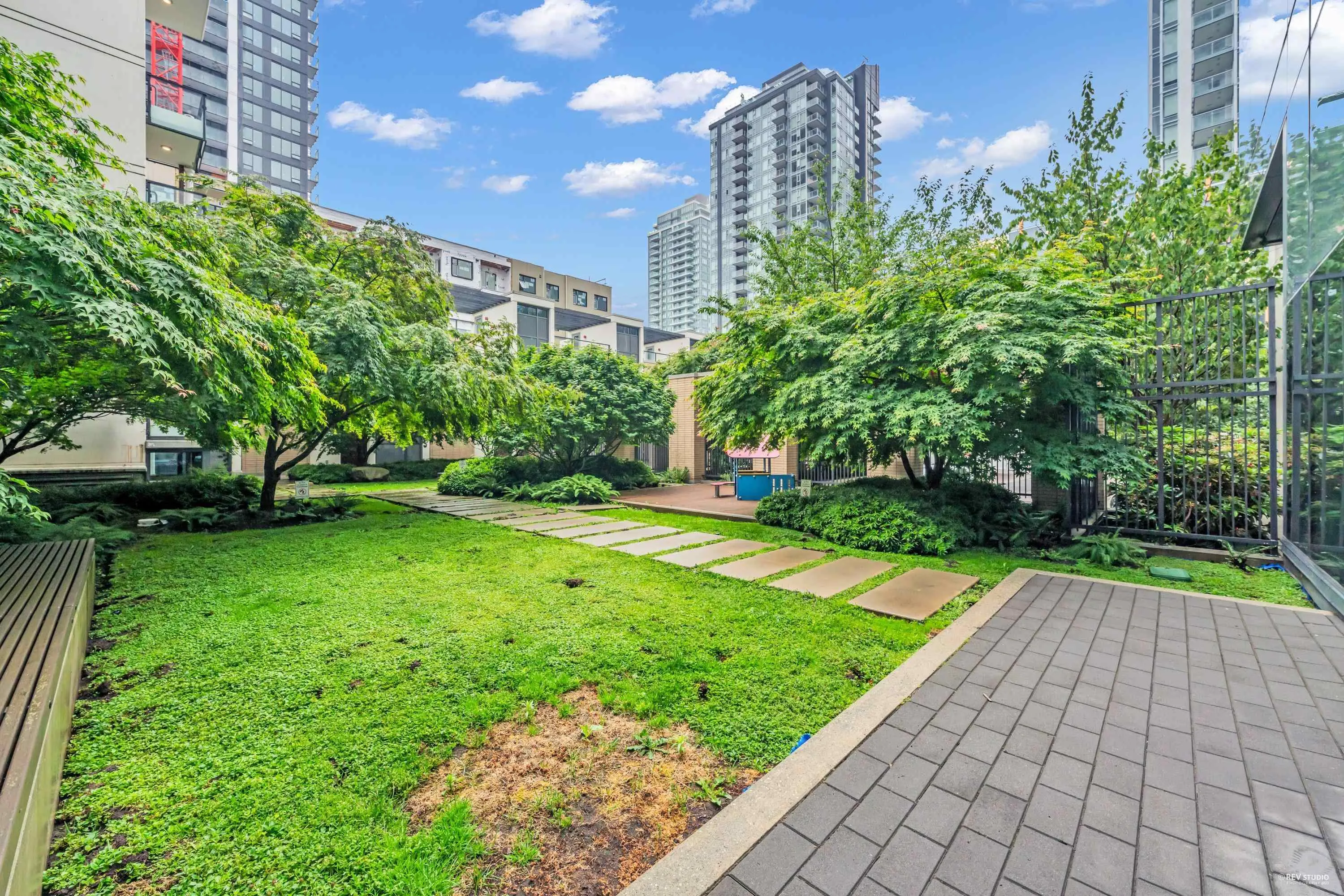 1803 6461 Telford Avenue