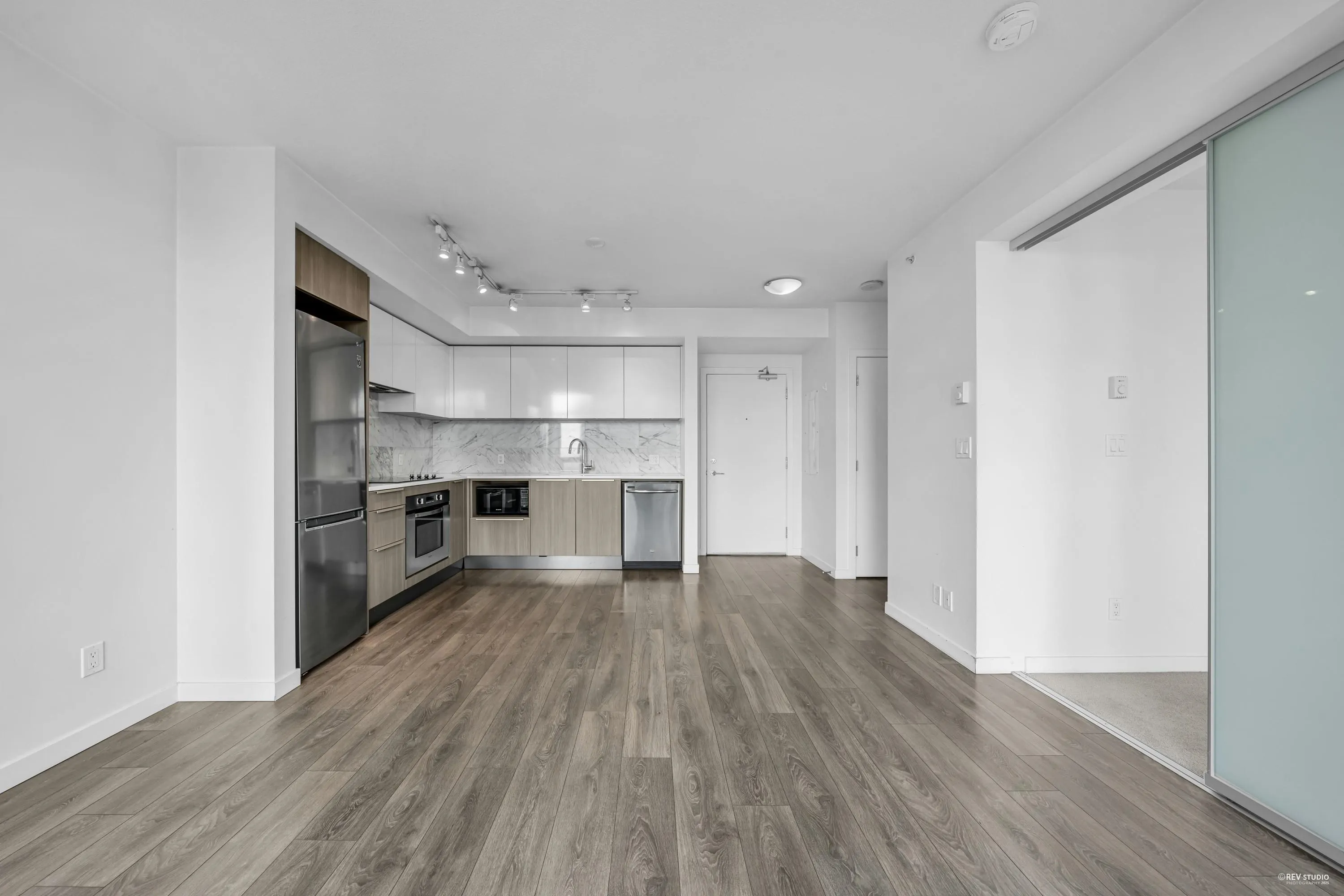 1803 6461 Telford Avenue