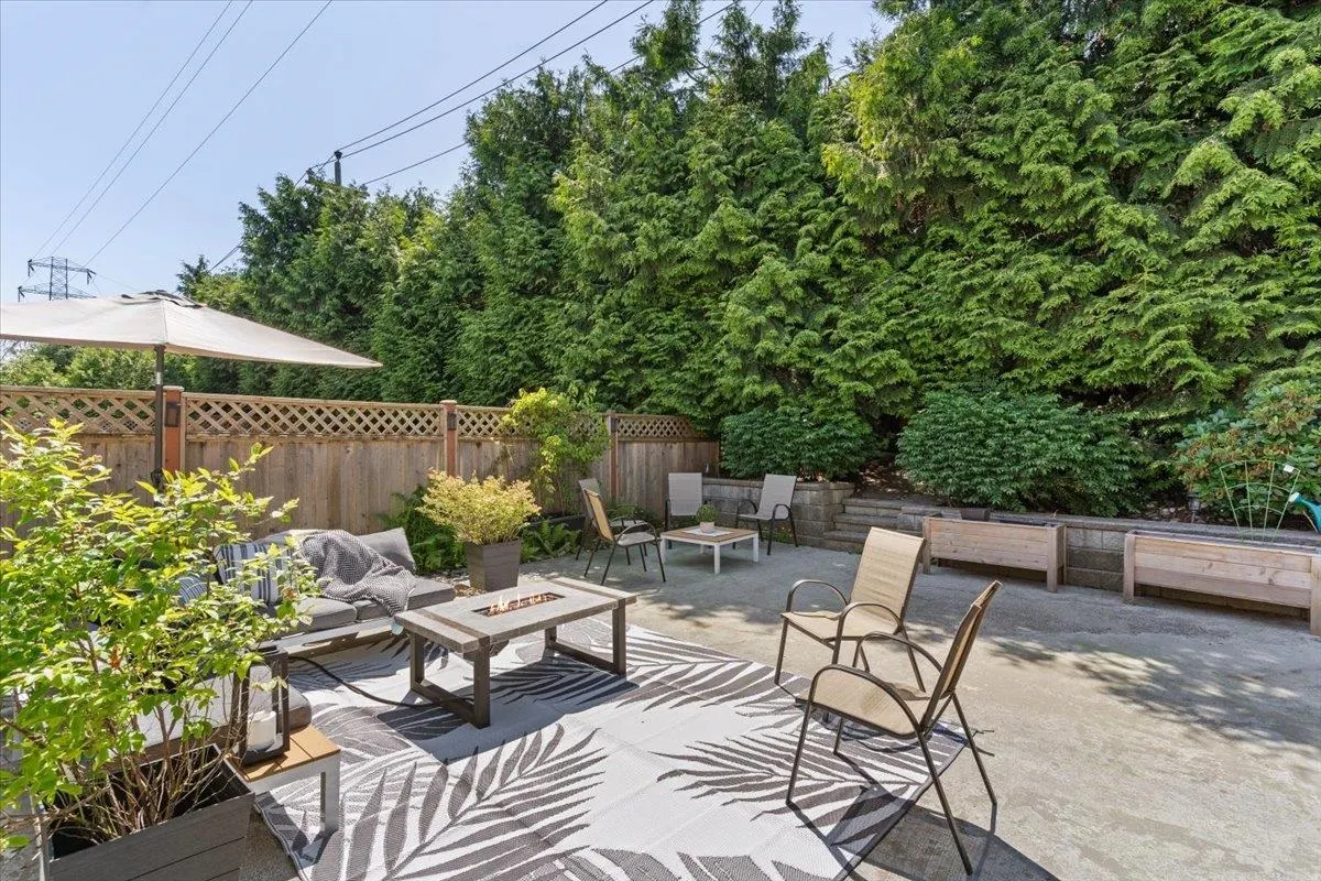2561 Stoney Creek Place