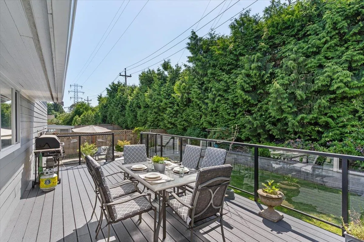 2561 Stoney Creek Place