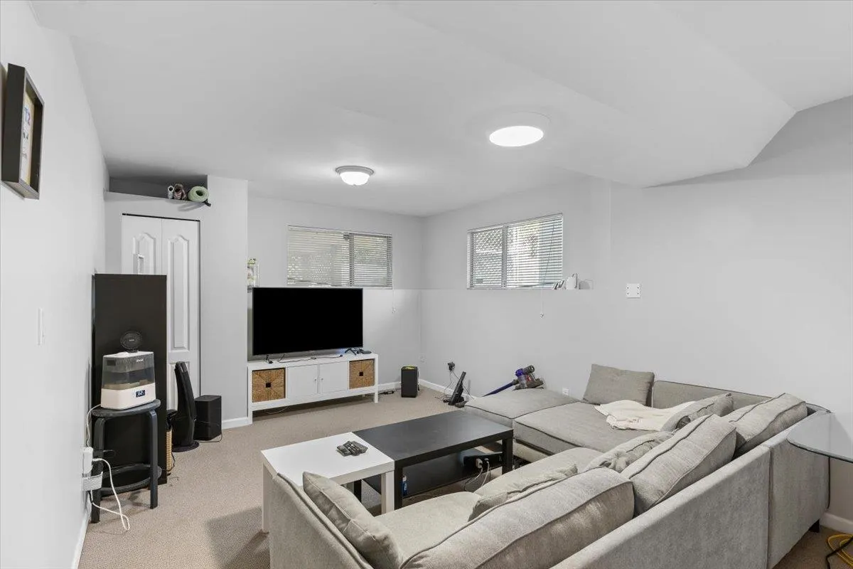 2561 Stoney Creek Place