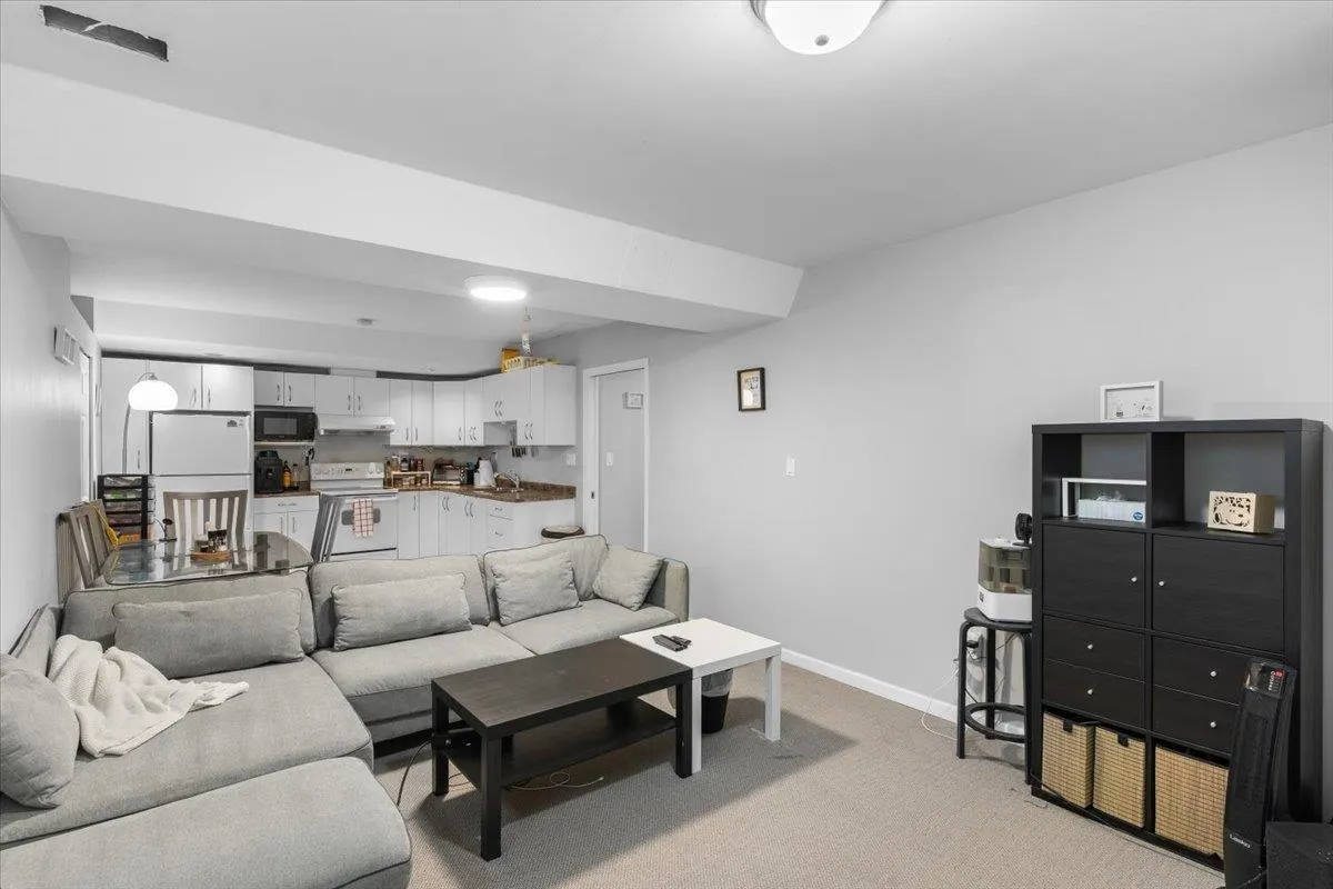 2561 Stoney Creek Place