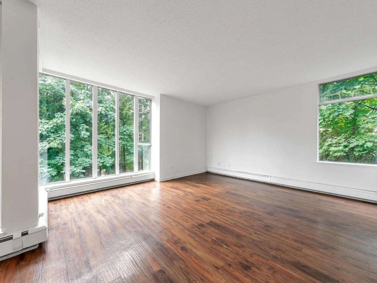 307 3061 E Kent Avenue North