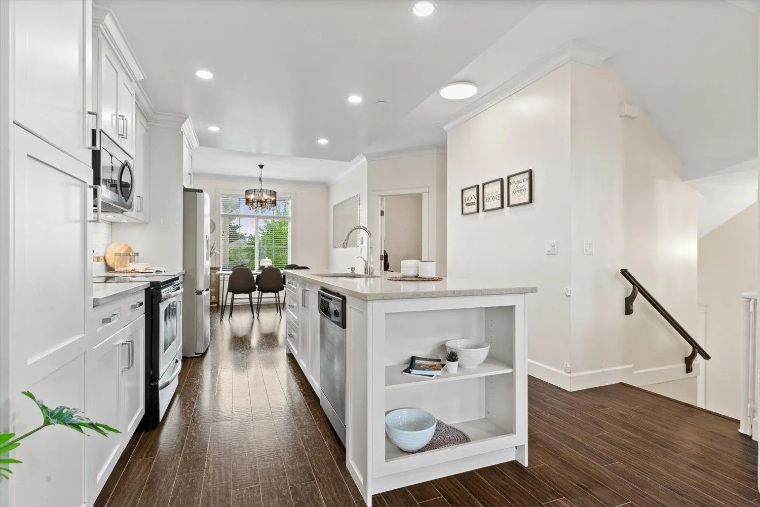 34 45290 Soowahlie Crescent