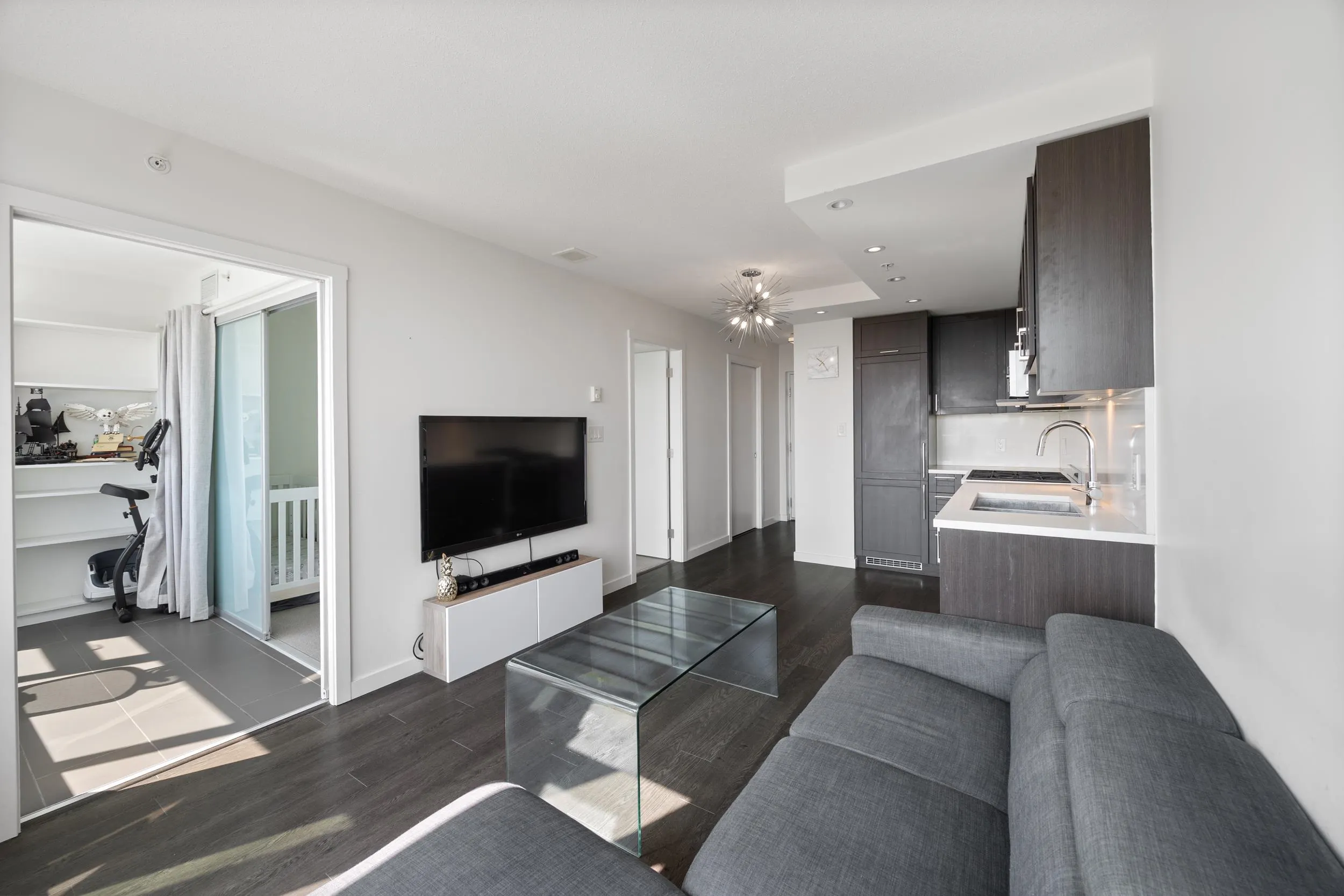 2106 5515 Boundary Road