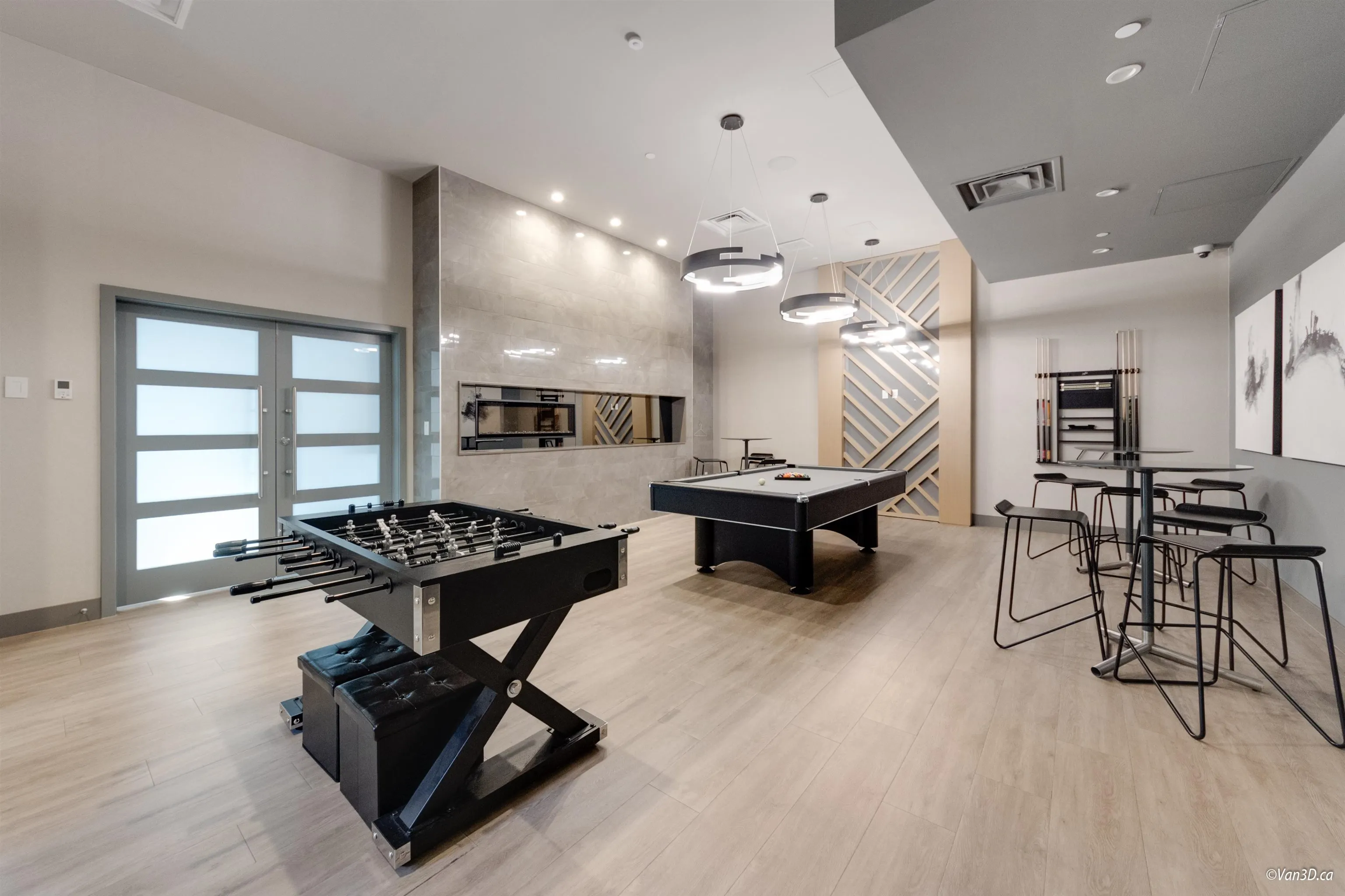 1201 530 Whiting Way