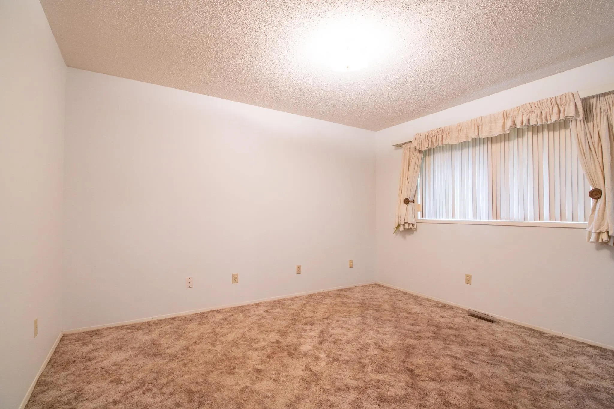 45272 Lenora Crescent